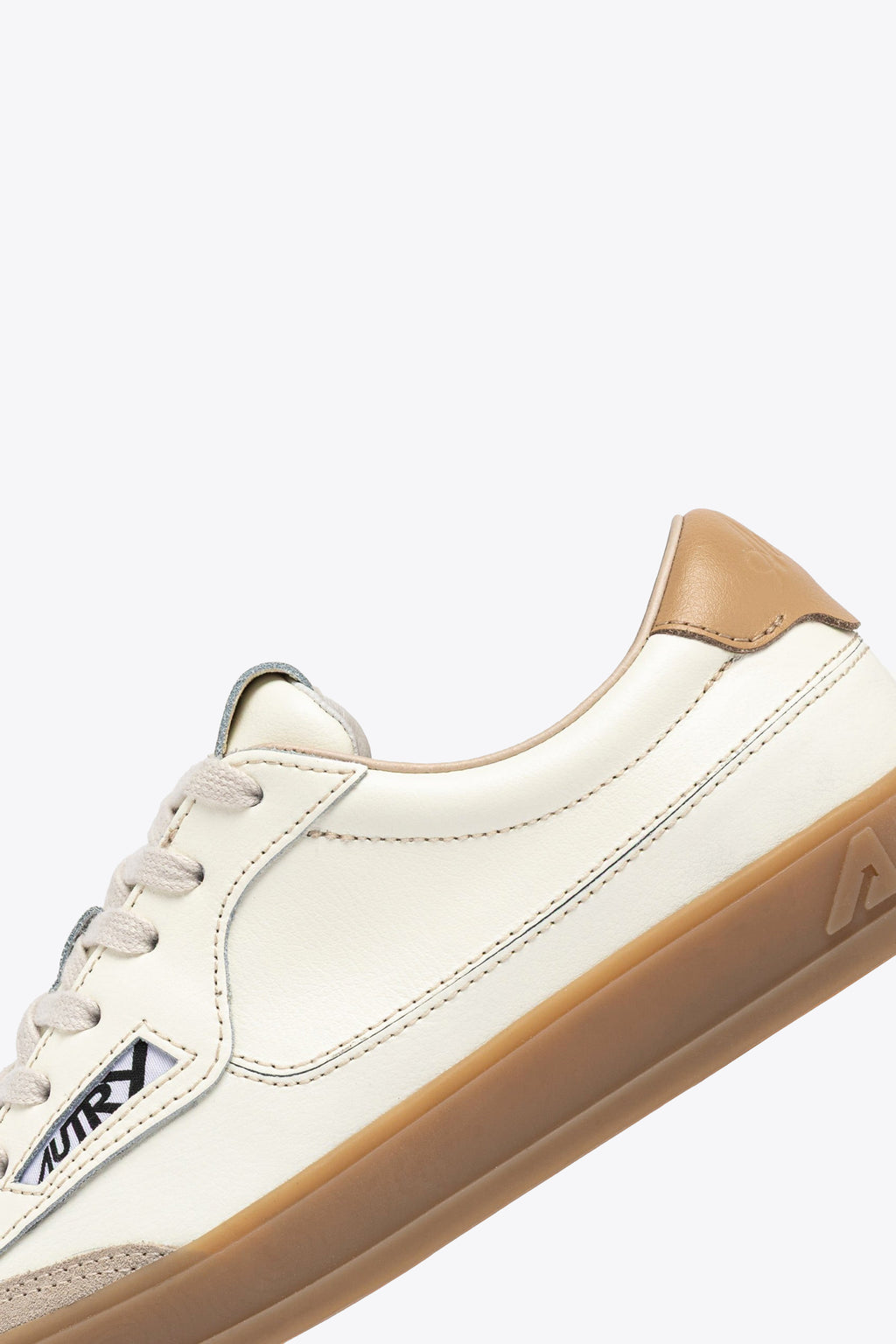 alt-image__Sneaker-bassa-in-pelle-panna-con-lacci---Windscape-Low