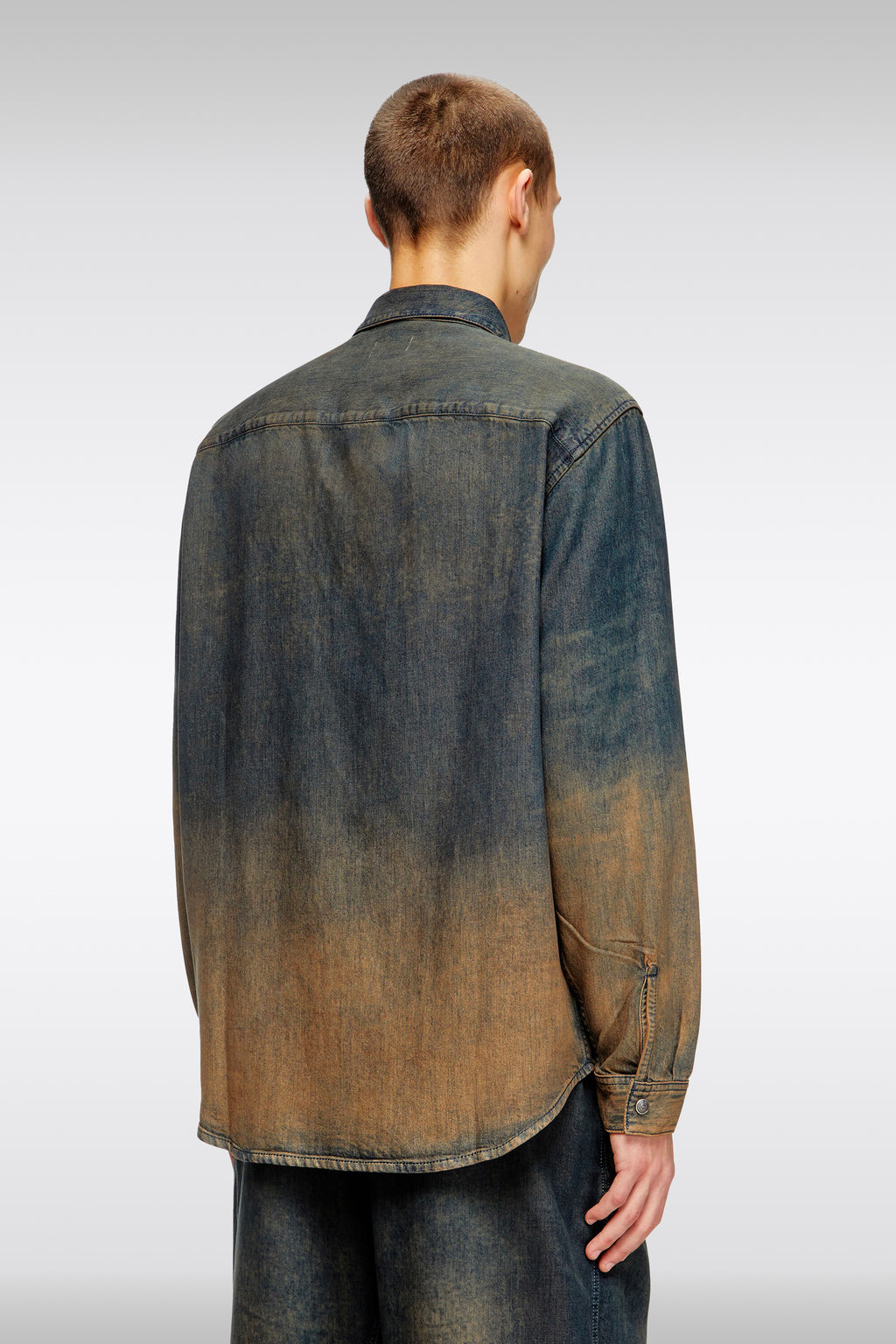 alt-image__Camicia-in-denim-degradè-blu-sabbiato---D-Simply-S8