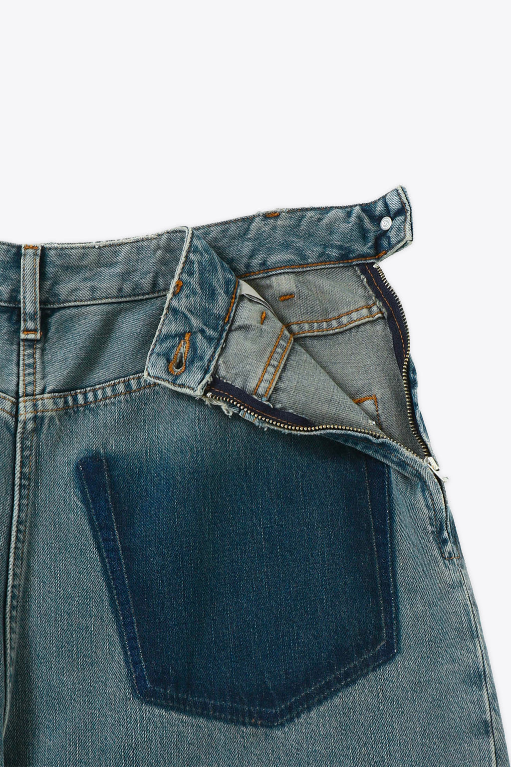 alt-image__Jeans-loose-fit-in-denim-blu-sabbiato-back-to-back