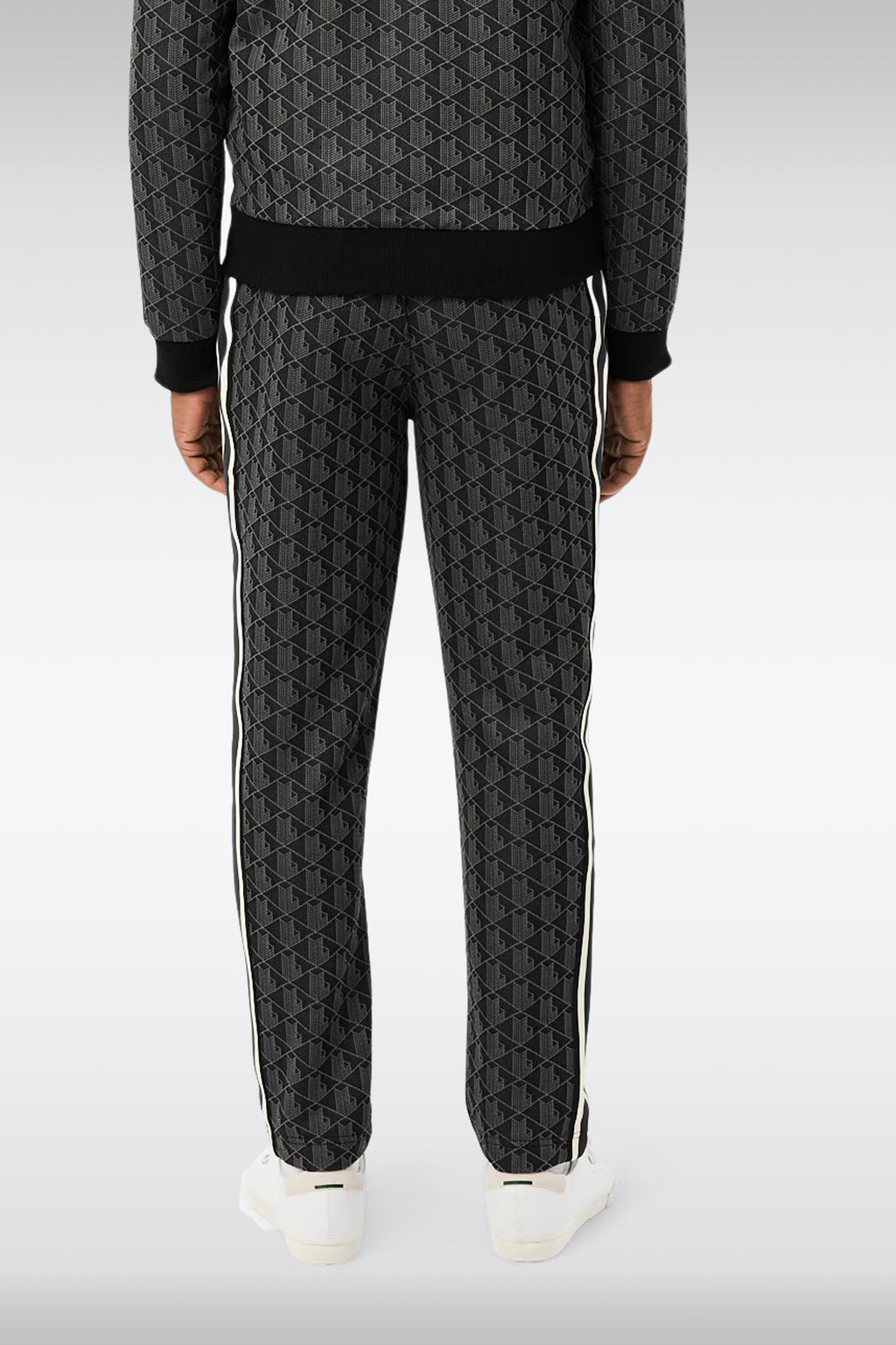 alt-image__Pantalone-nero-e-grigio-con-motivo-jacquard-monogram