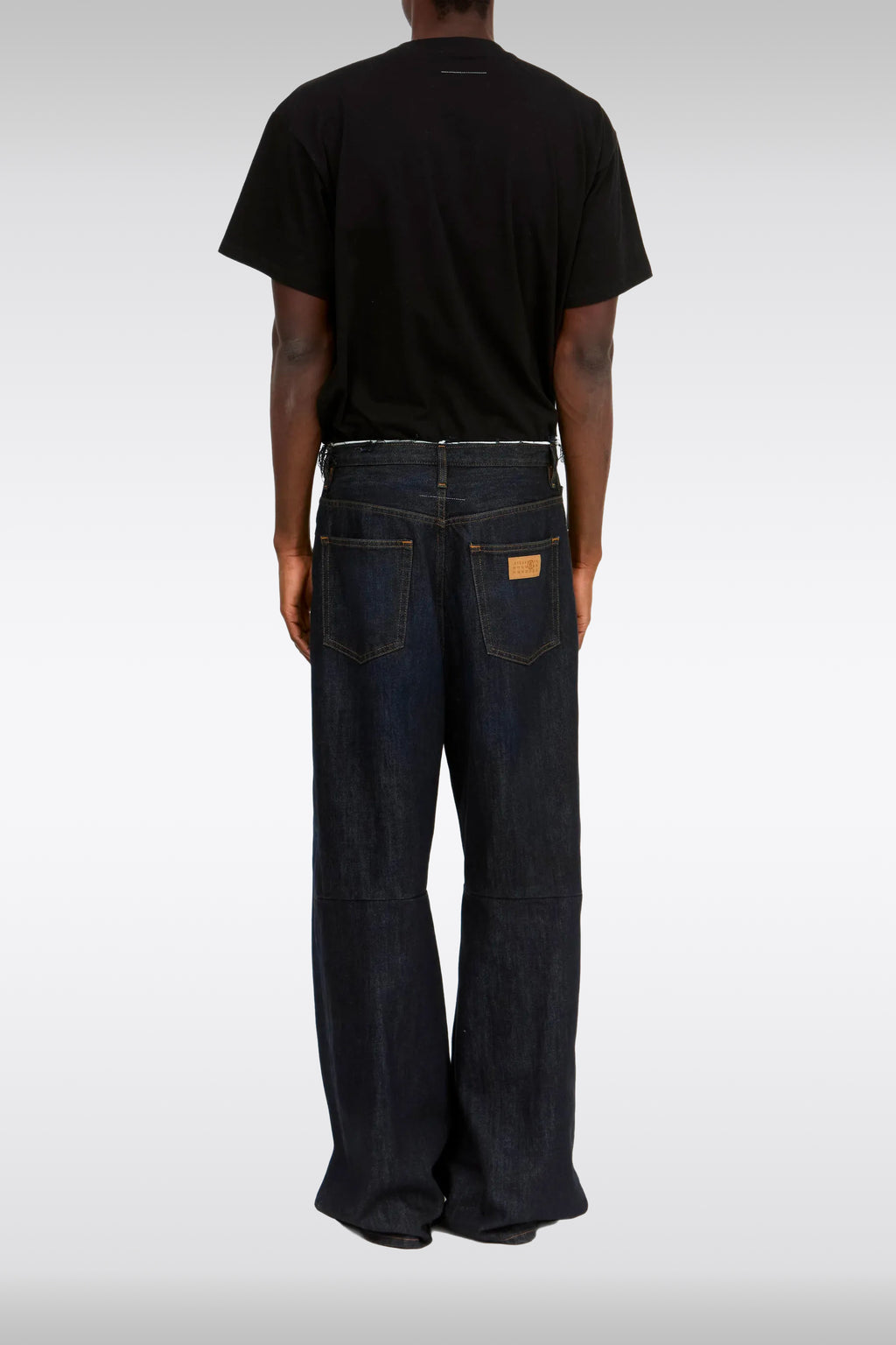 alt-image__Jeans-baggy-in-denim-blu-scuro-con-bustino-sfrangiato