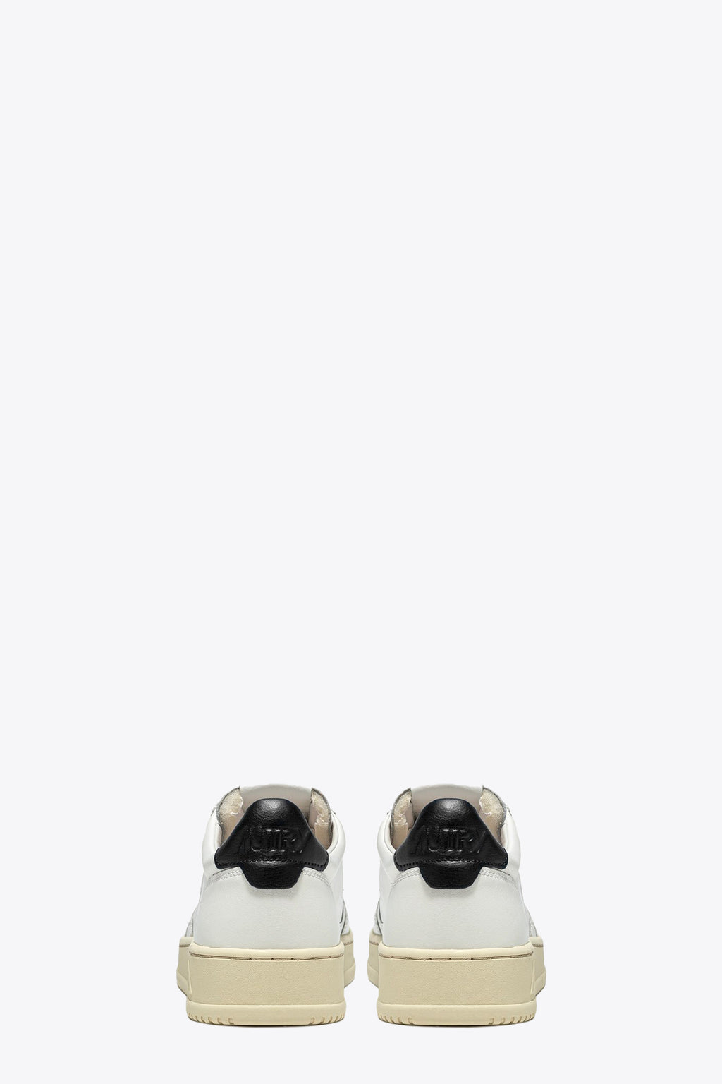 alt-image__Sneaker-bassa-in-pelle-bianca-con-tab-nero---Medalist-Low