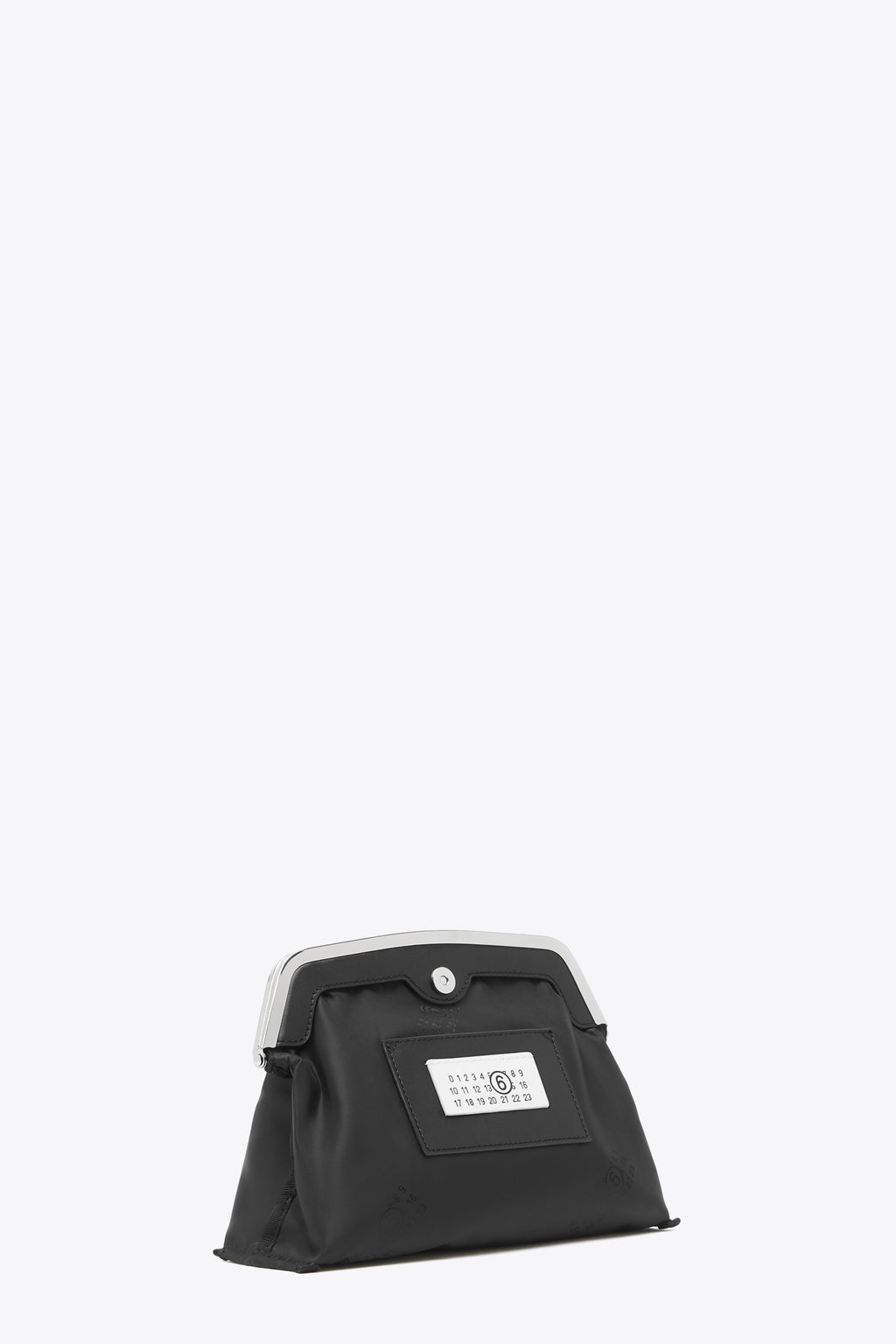 alt-image__P8503-Nero