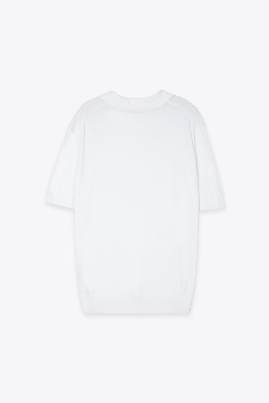 alt-image__Polo-bianca-in-viscosa-con-collo-aperto