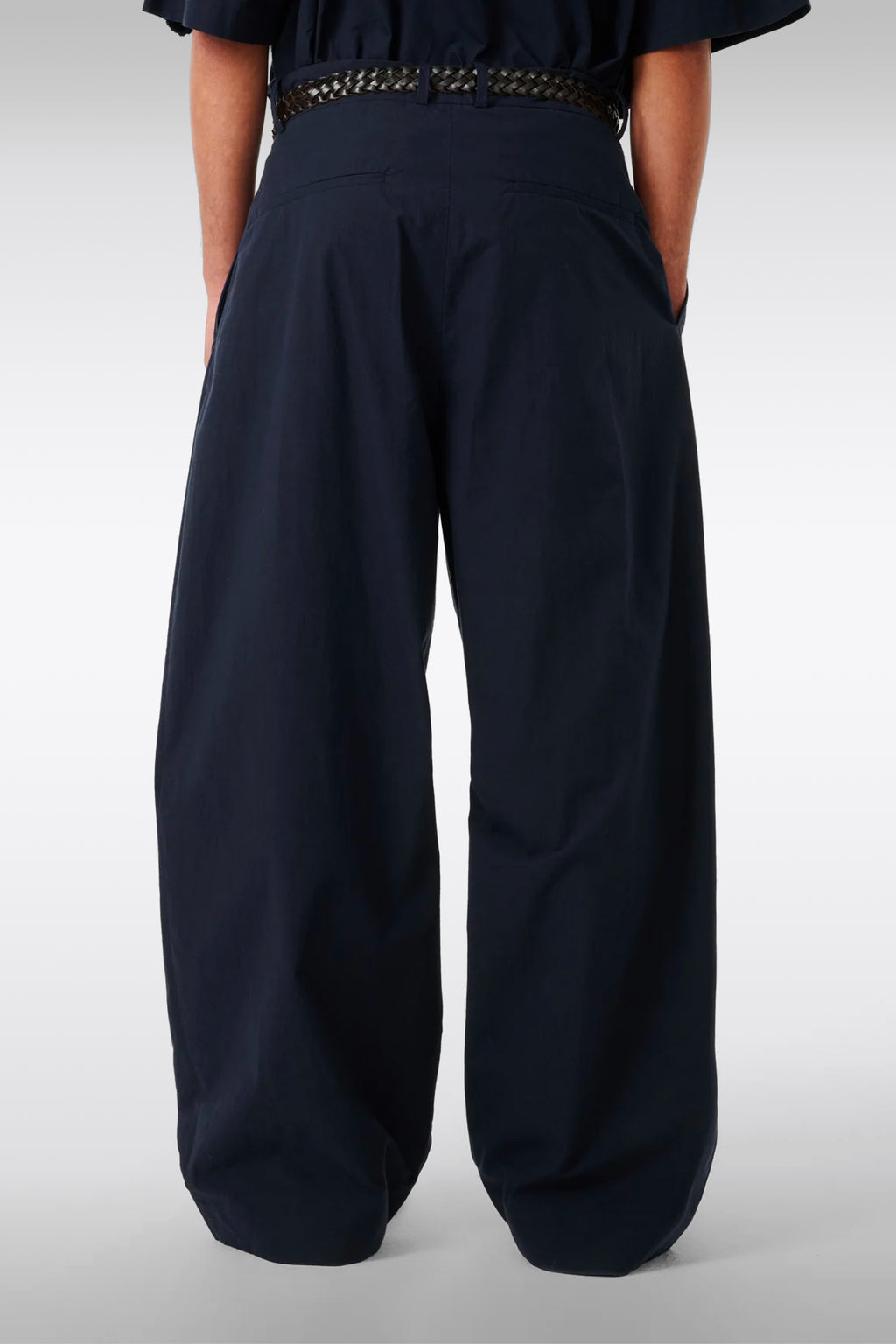 alt-image__Pantalone-baggy-in-popeline-di-cotone-blu-con-doppia-pince---Line