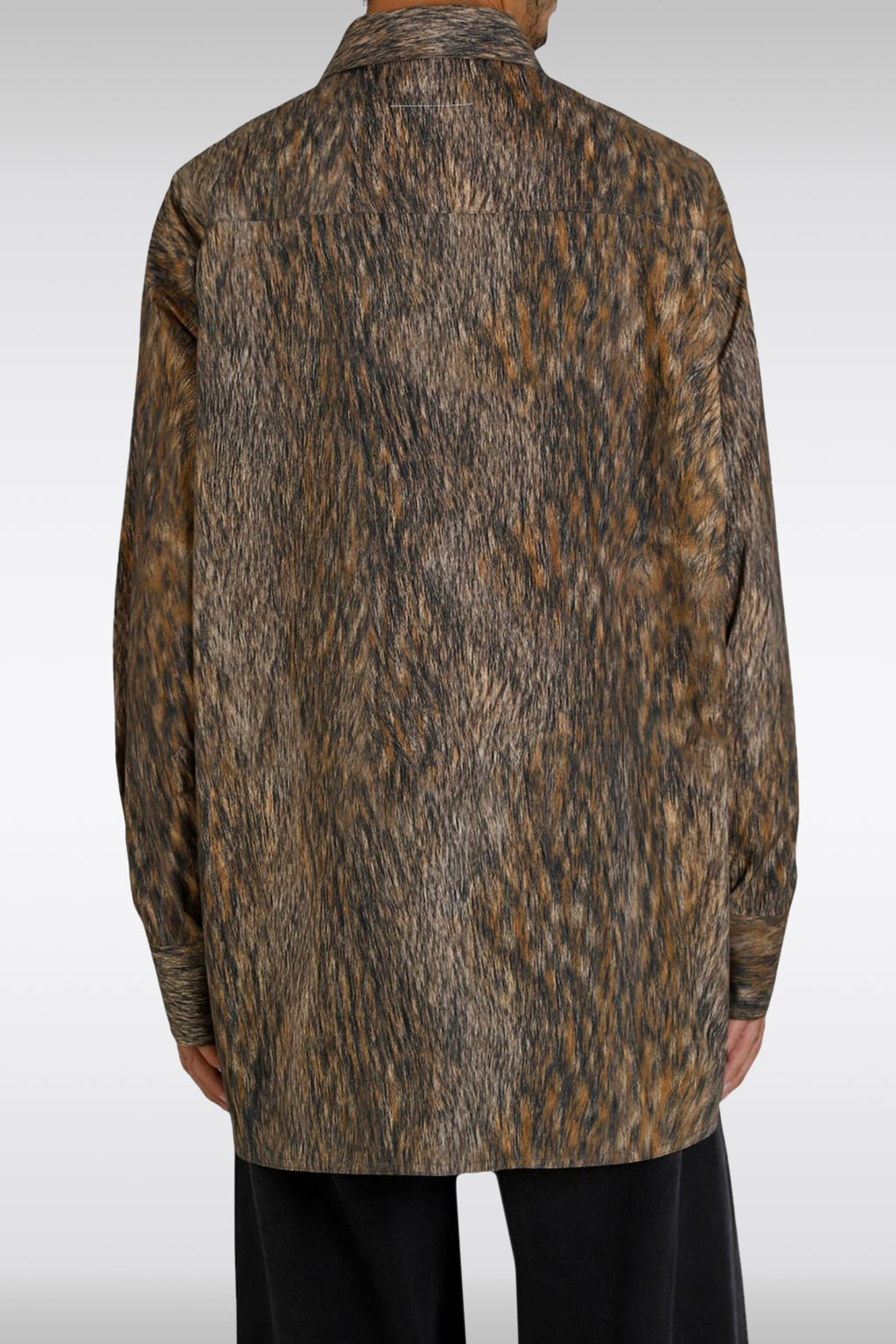 alt-image__Camicia-oversize-in-cotone-con-stampa-pelliccia-marrone