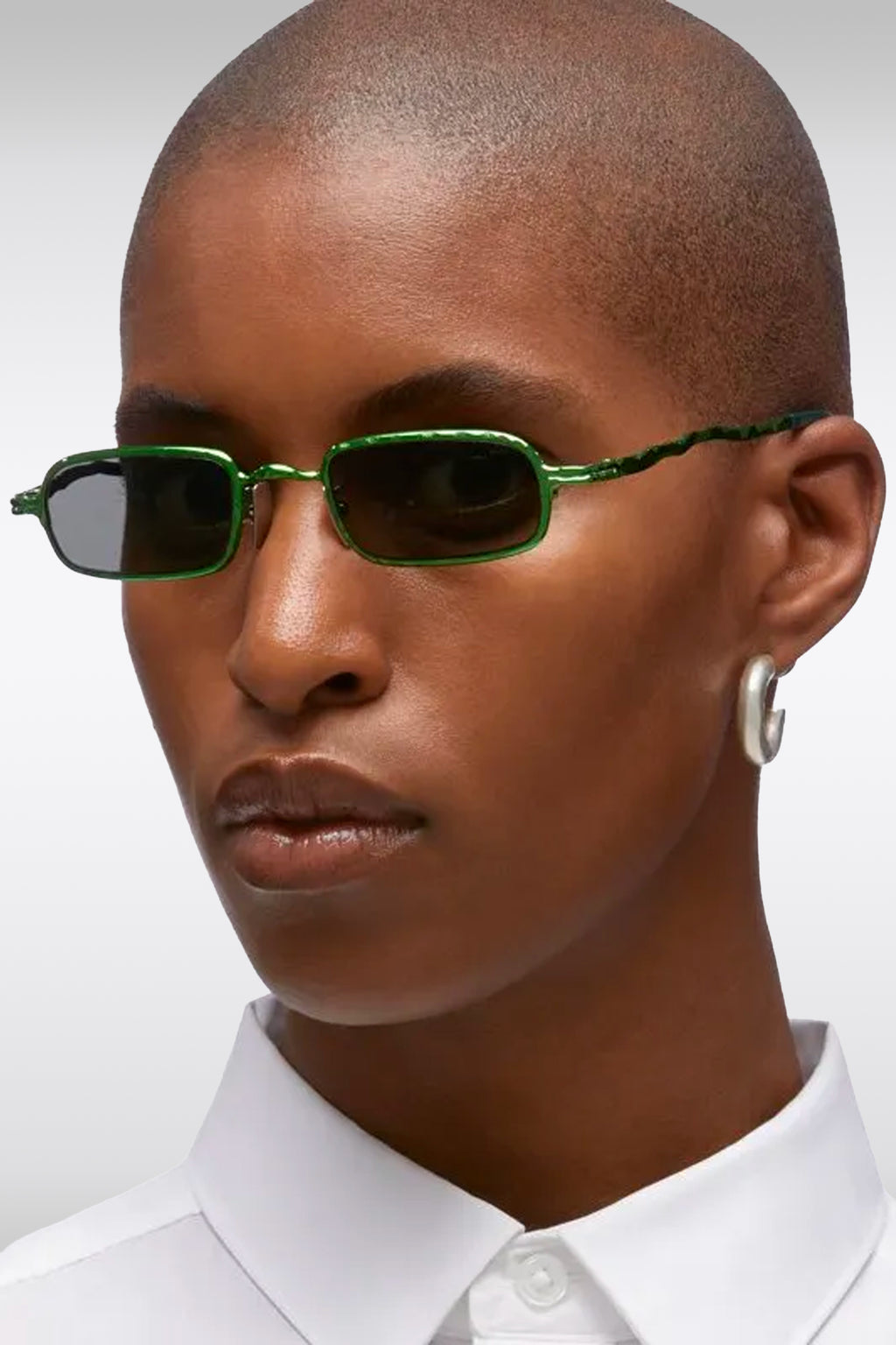 alt-image__Green-hammered-metal-squared-sunglasses---Z18
