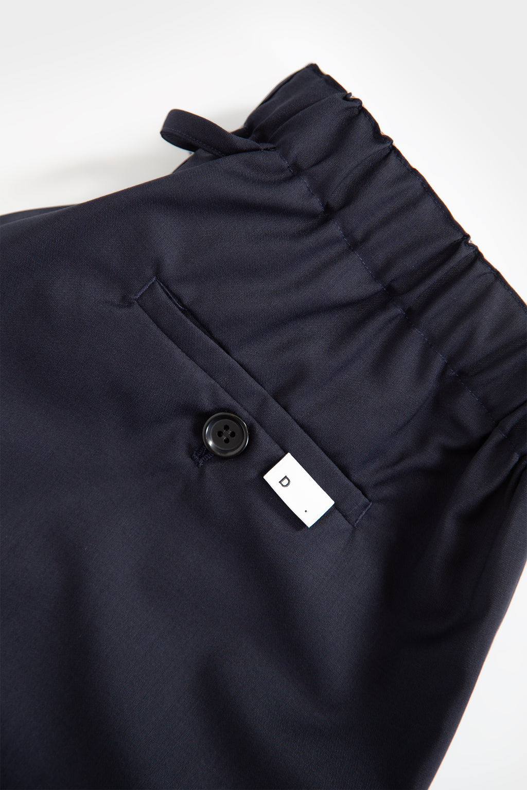 alt-image__Pantalone-loose-fit-in-frescolana-blu-navy-con-elastico-in-vita-e-coulisse