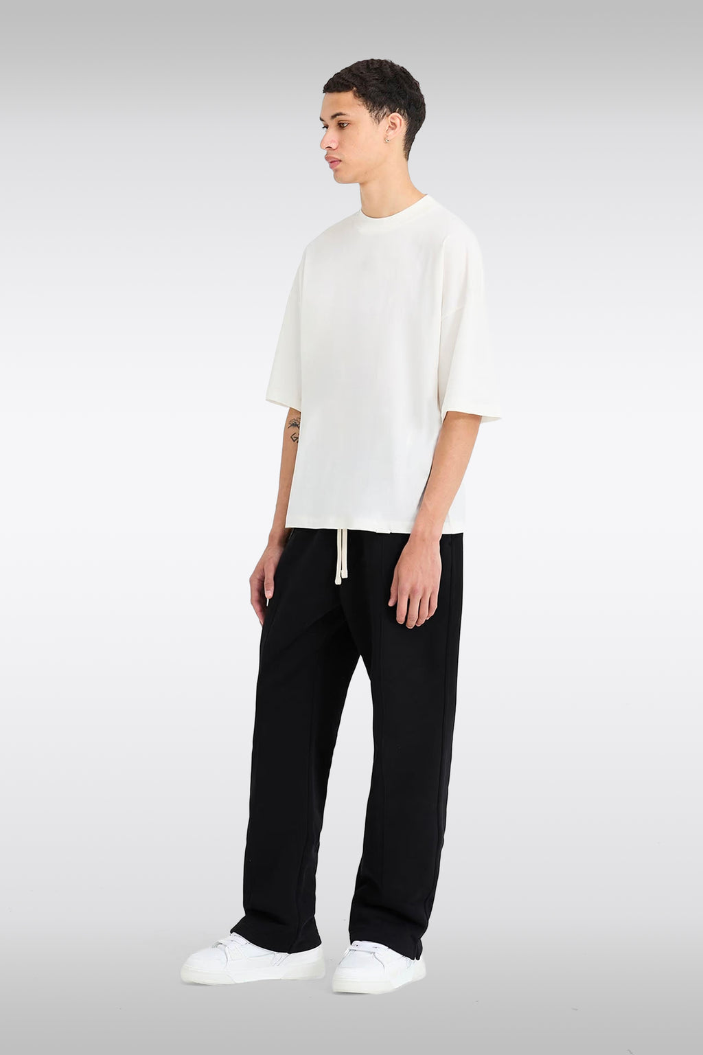 alt-image__Pantalone-nero-in-felpa-relaxed-fit---Initial-Sweatpants