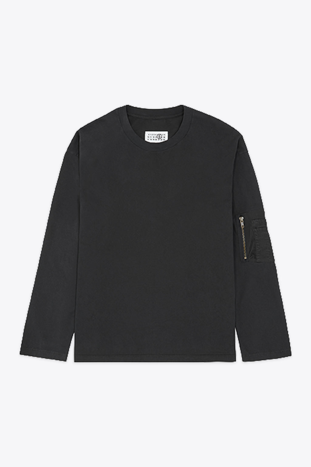 alt-image__Black-cotton-long-sleeved-t-shirt-with-sleeve-pockets-detail