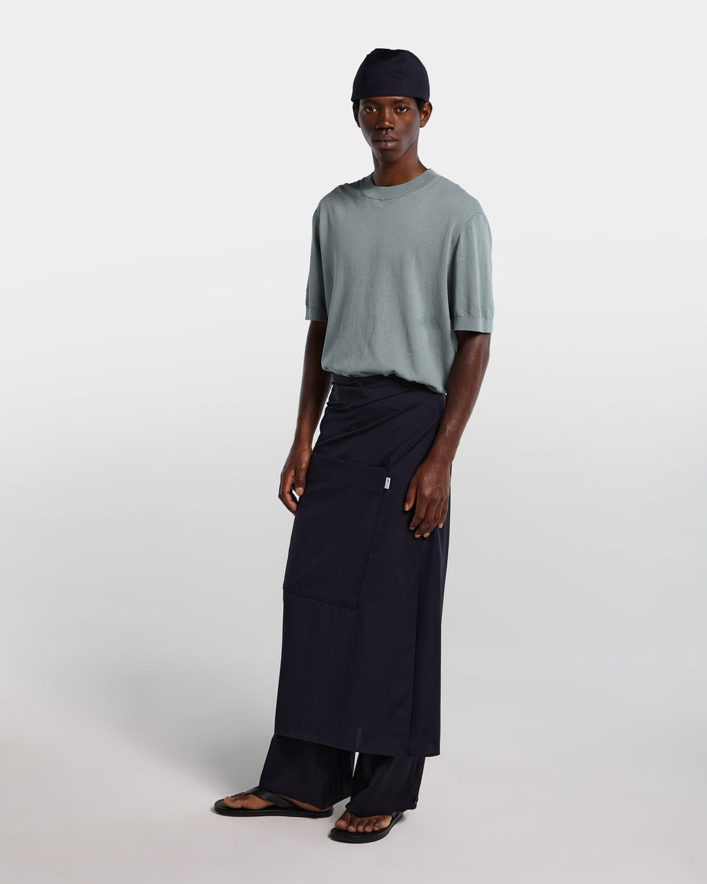 alt-image__T-shirt-in-maglia-verde-salvia