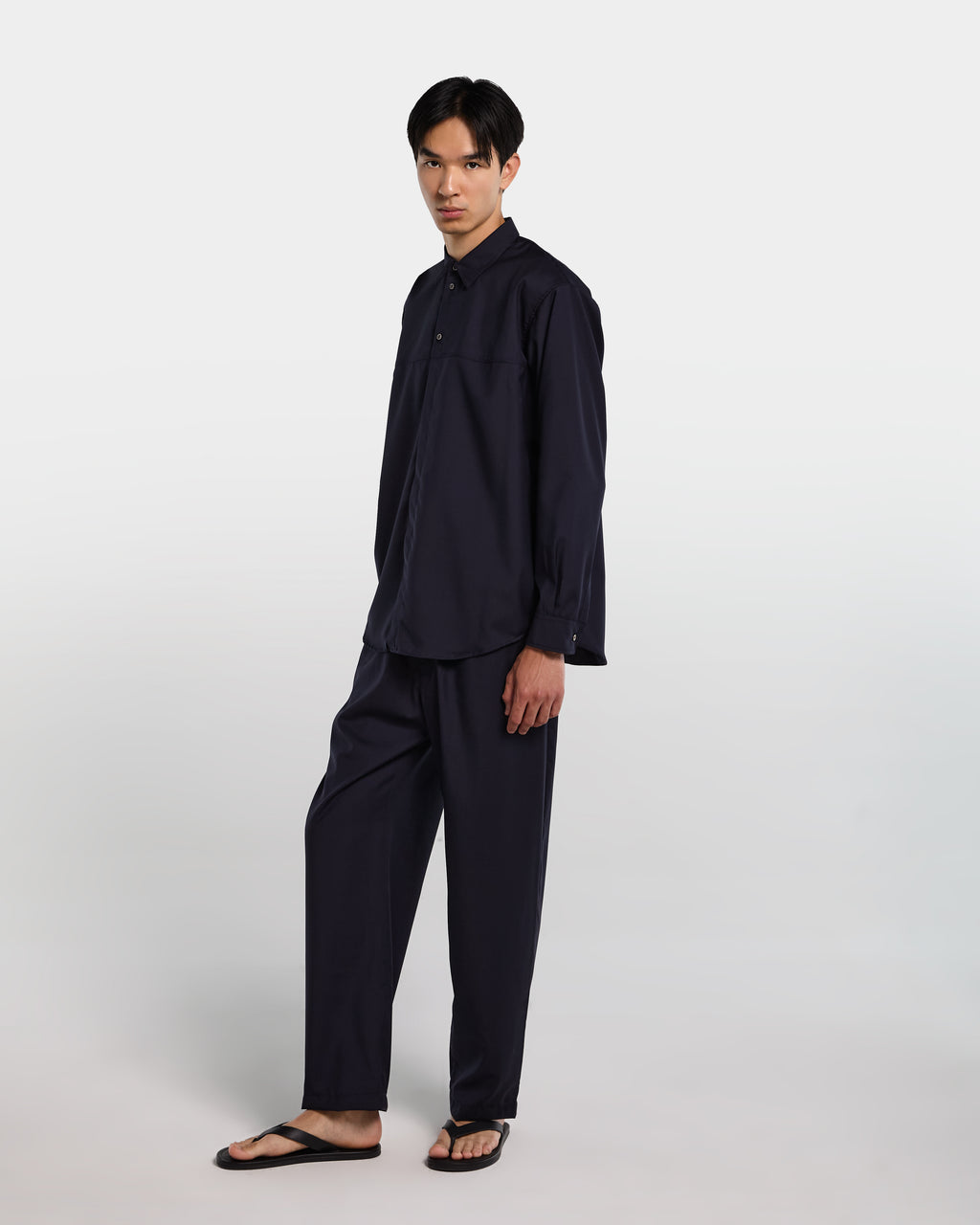 alt-image__Overshirt-in-frescolana-blu-navy-con-maniche-lunghe