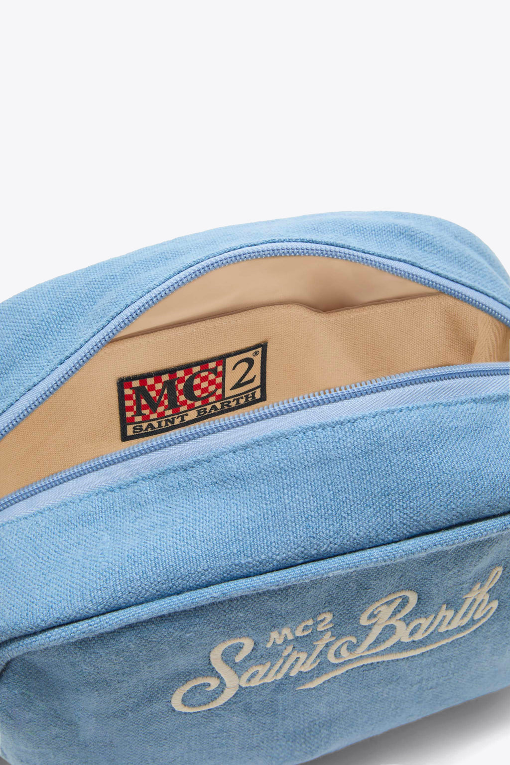alt-image__Borsello-in-lino-celeste-con-logo-ricamato-blu---Westwood
