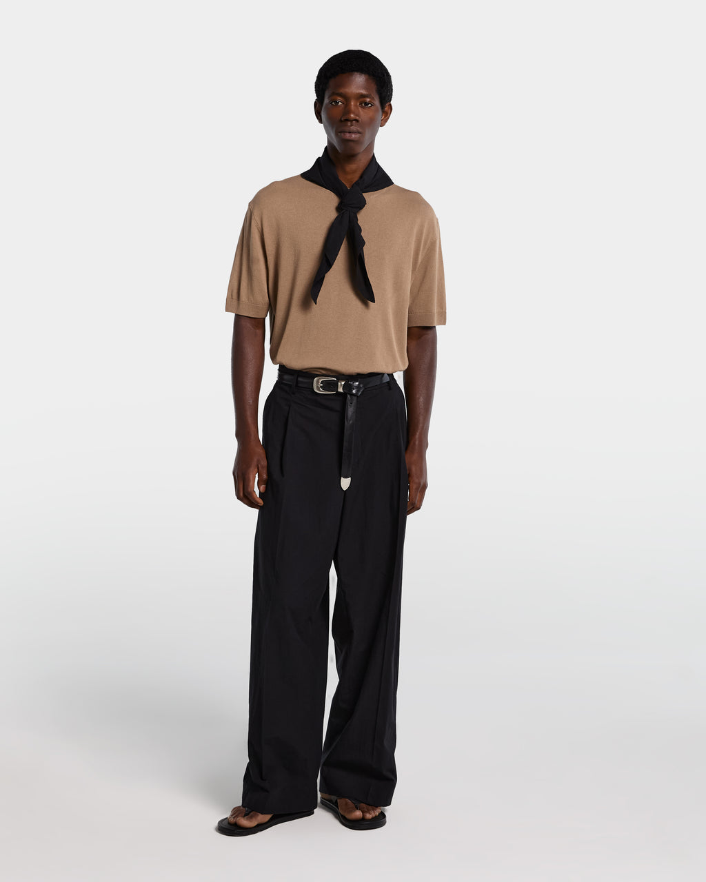 alt-image__Pantalone-in-popeline-di-cotone-nero