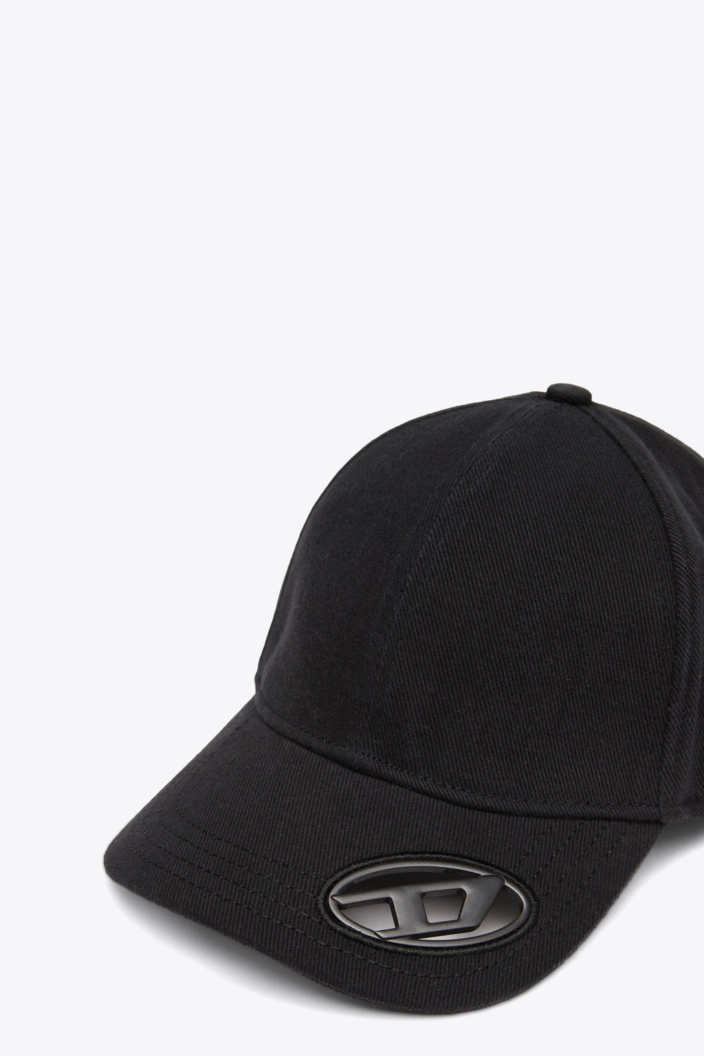 alt-image__Black-cotton-baseball-cap-with-Oval-D-metal-logo---C-Plak