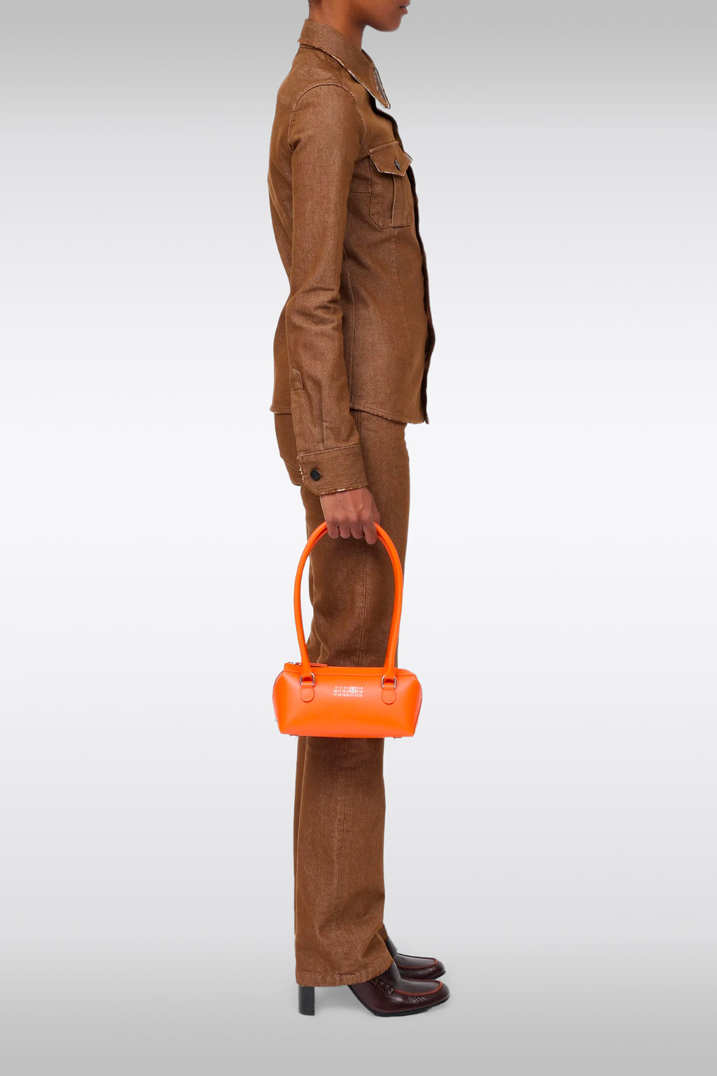 alt-image__Borsa-piccola-a-bauletto-in-pelle-arancione