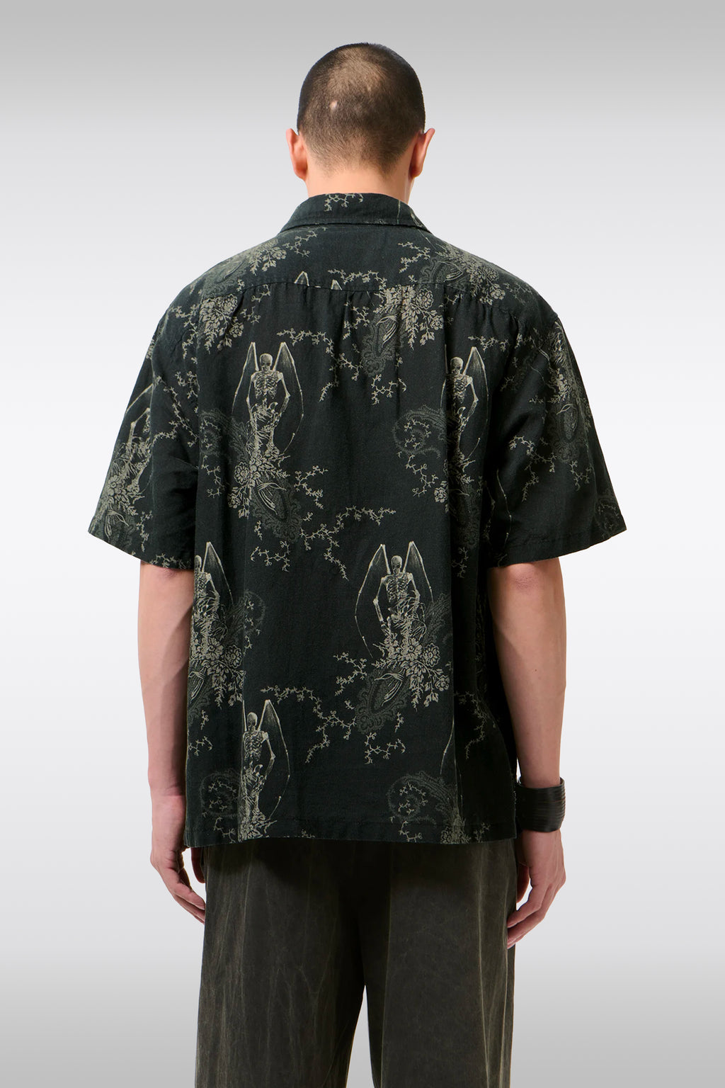 alt-image__Camicia-nera-in-misto-lino-con-stampa-grafica---Every-Shirt-Shortsleev