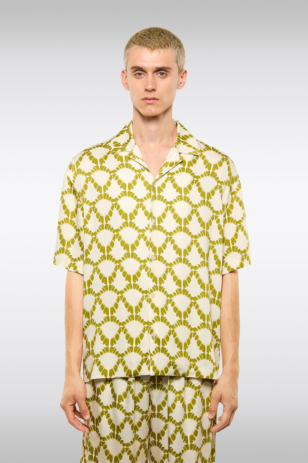 alt-image__Off-white-and-green-viscose-shirt-with-geometric-print