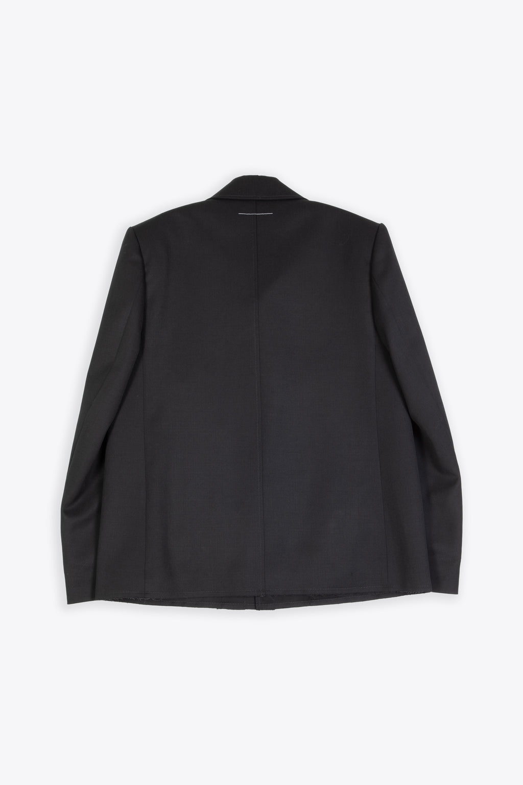 alt-image__Blazer-nero-in-frescolana-con-abbottonatura-nascosta-e-fondo-dritto