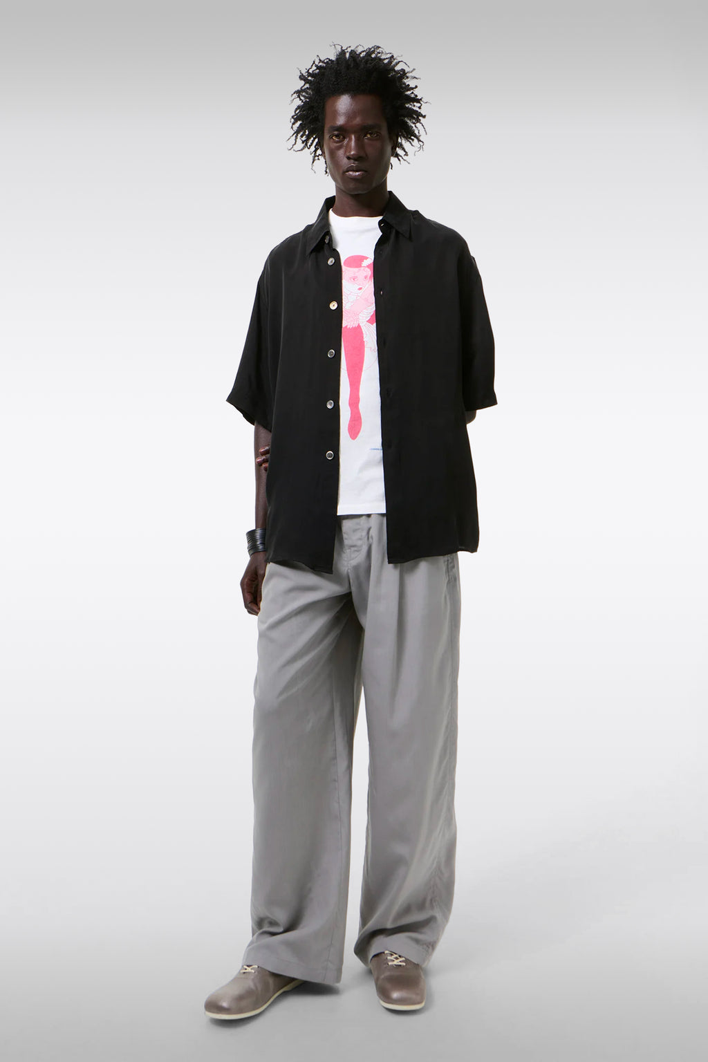 alt-image__Camicia-nera-in-cupro-con-maniche-corte---Beyond-Shirt-Shortsleeve