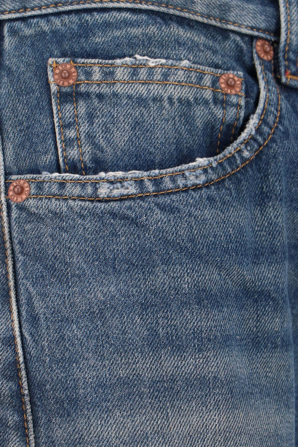 alt-image__Jeans-5-tasche-in-denim-medio-sabbiato-con-rotture