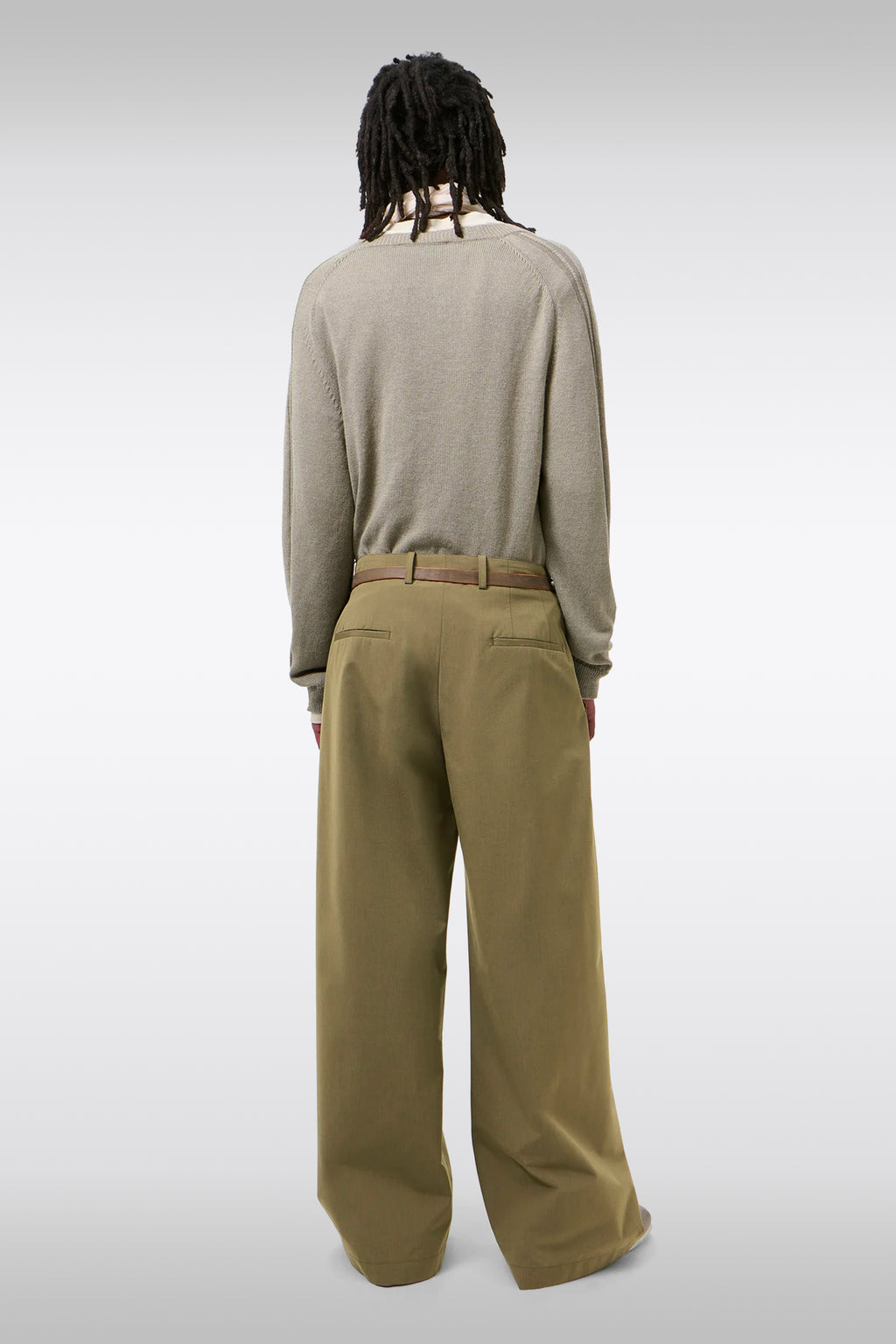 alt-image__Pantalone-verde-khaki-in-misto-cotone-con-gamba-ampia---Bridge-Chino