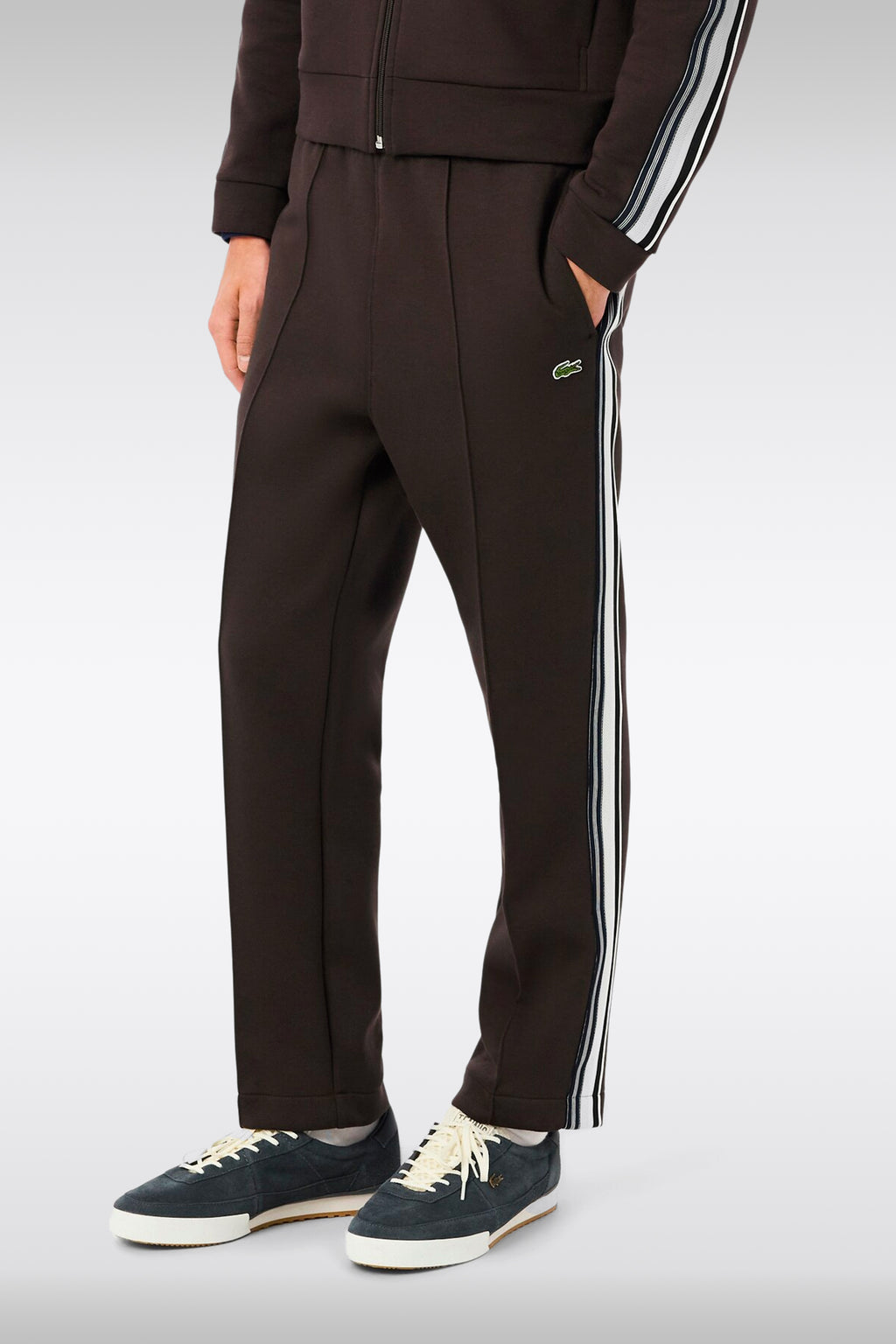 alt-image__Pantalone-in-felpa-marrone-con-bande-laterali-verdi