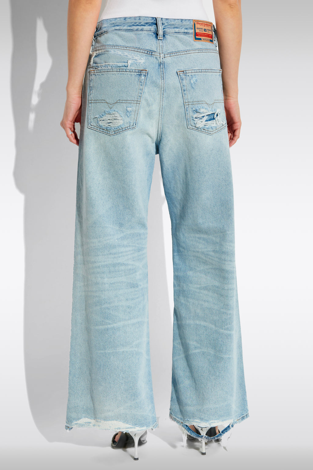 alt-image__PANTALONI-Denim-chiaro