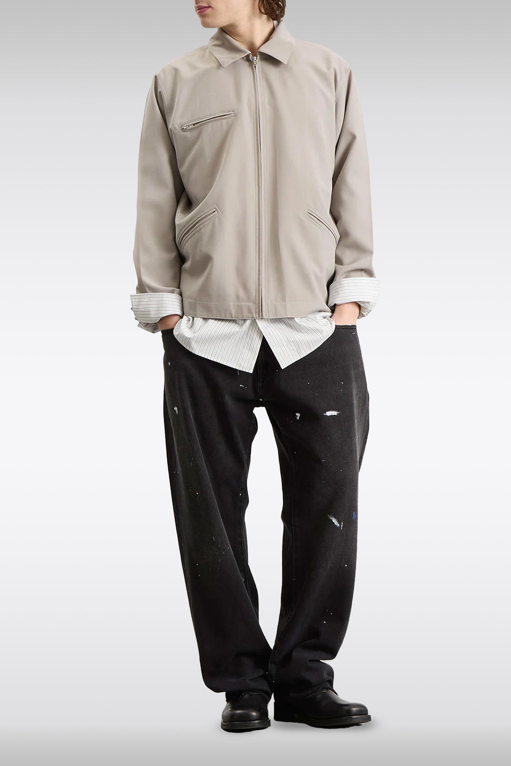 alt-image__Giacca-in-fresco-lana-grigio-chiaro-con-zip