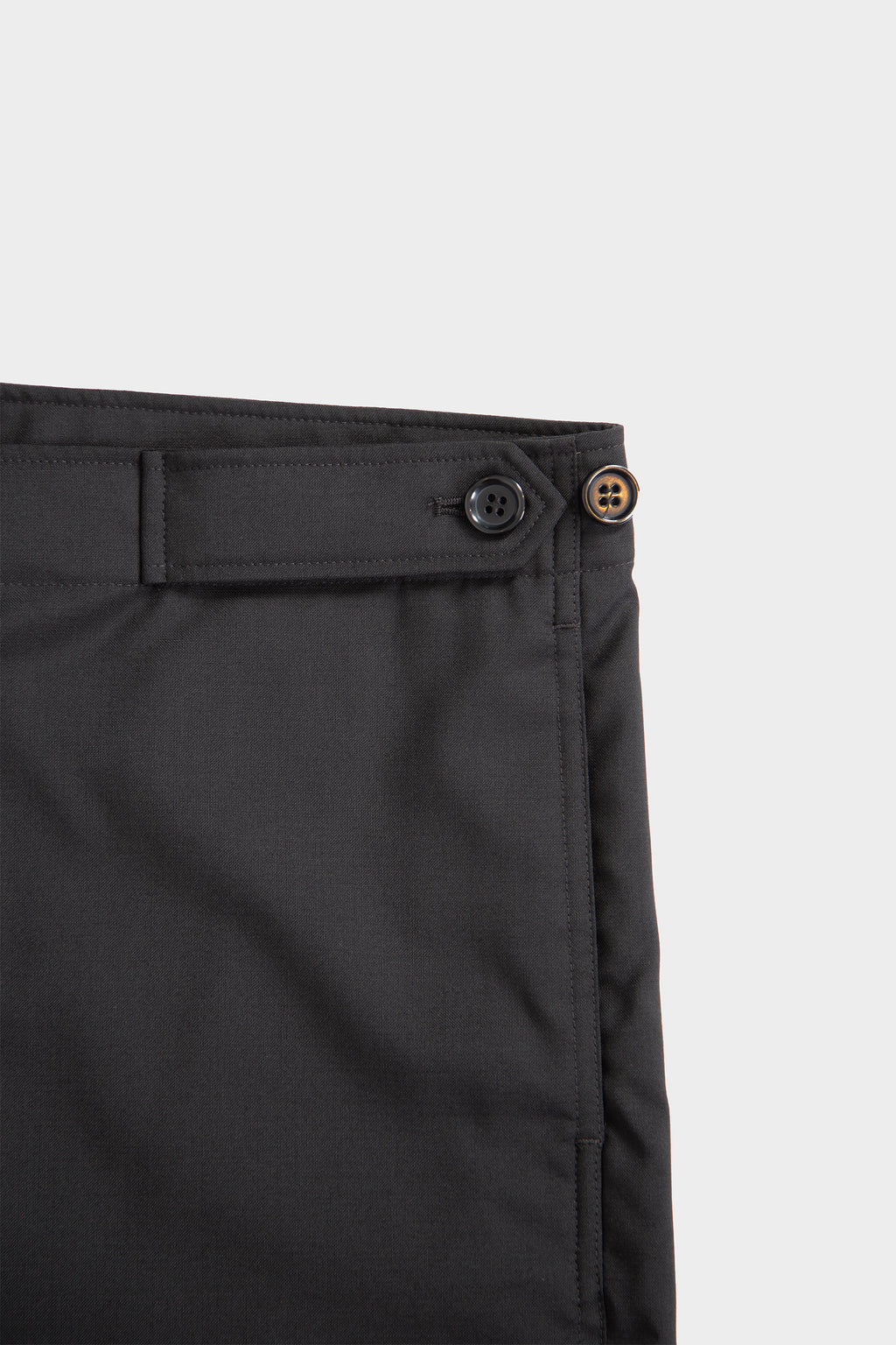 alt-image__Bermuda-baggy-in-frescolana-nero---Size-Free-Short