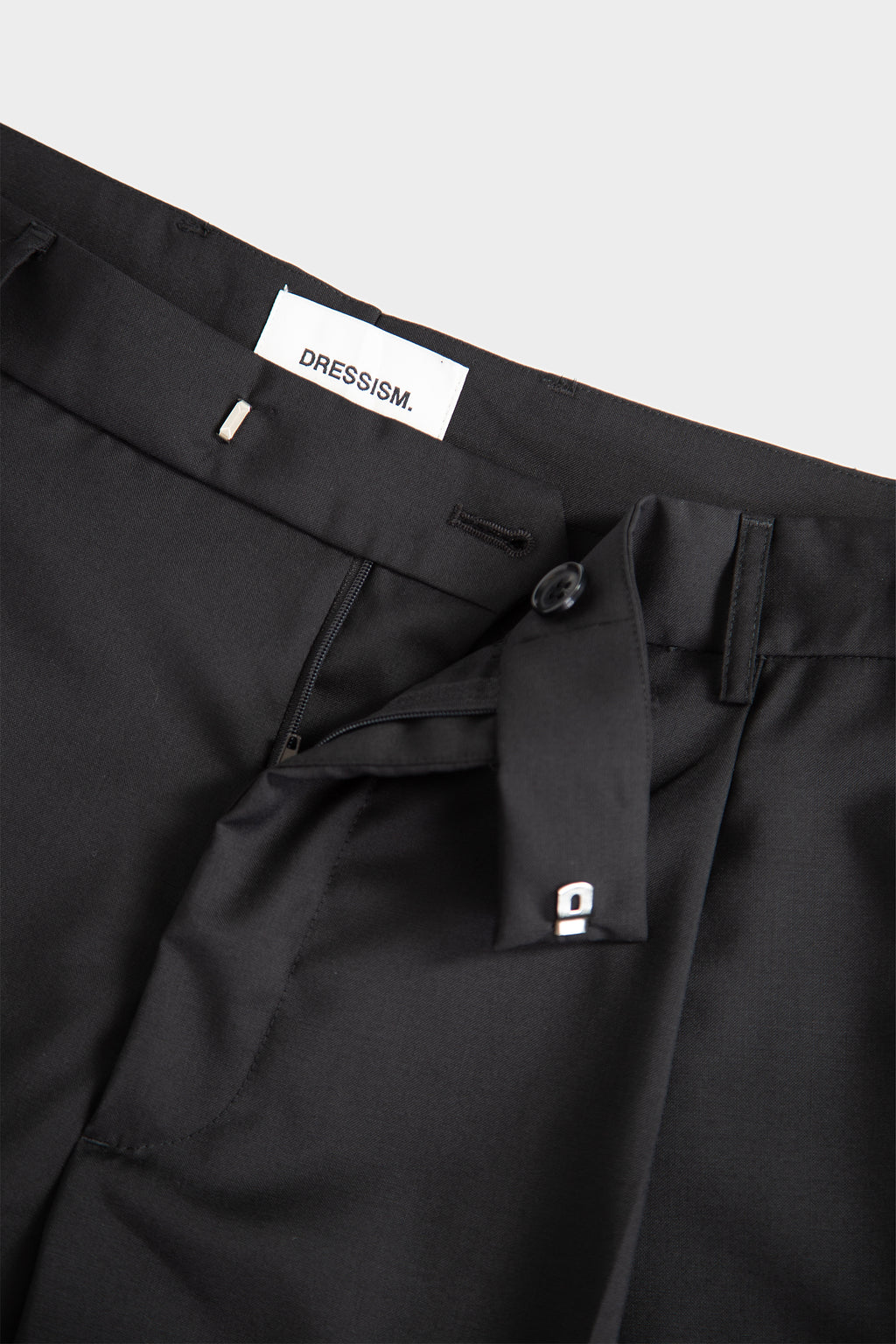 alt-image__Pantalone-nero-in-frescolana