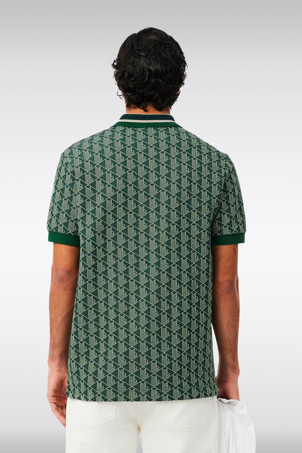 alt-image__Polo-verde-con-motivo-jacquard-monogram-con-maniche-corte