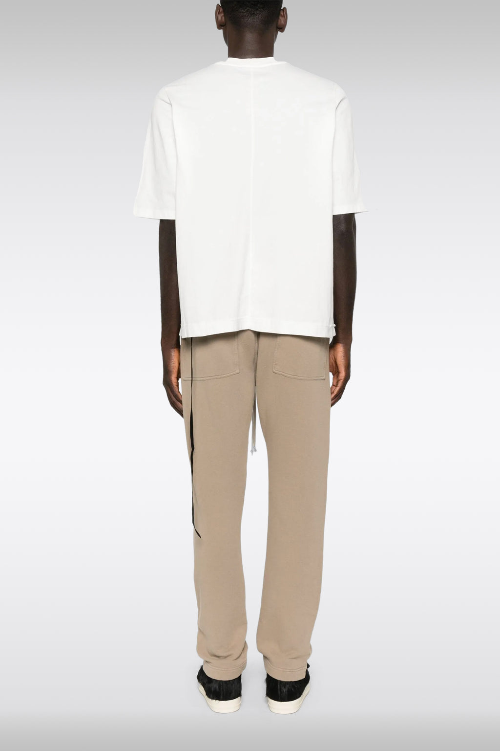 alt-image__T-shirt-boxy-fit-in-cotone-panna---Walrus-T