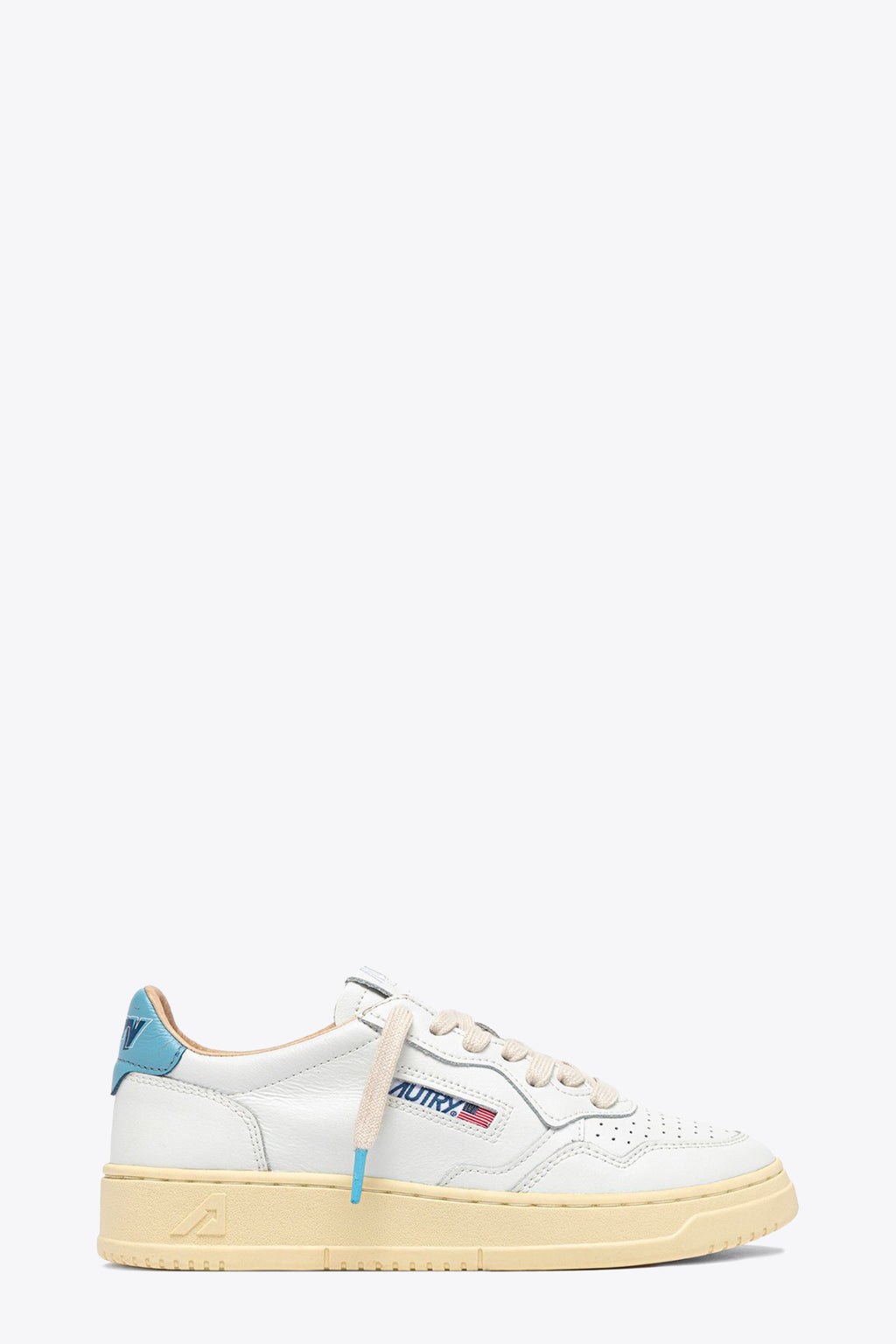 alt-image__Sneaker-bassa-in-pelle-bianca-con-tab-celeste---Medalist