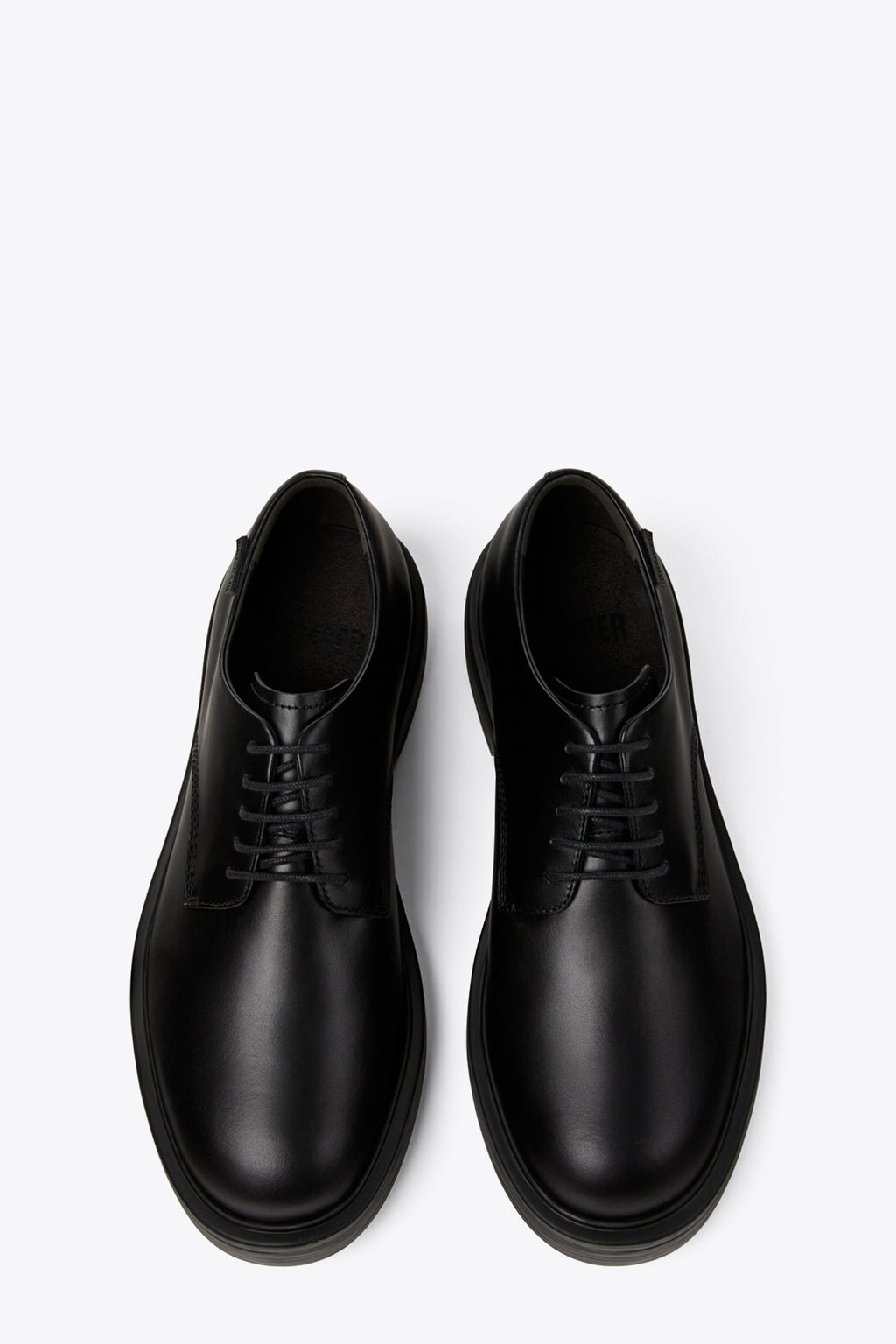 alt-image__Scarpa-derby-in-pelle-nera-con-punta-arrotondata---Dean
