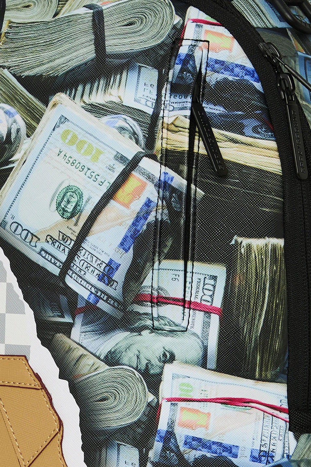 alt-image__Zaino-in-pvc-a-scacchi-panna-con-stampa-banconote---Cream-Check-Full-Of-Cash-Backpack