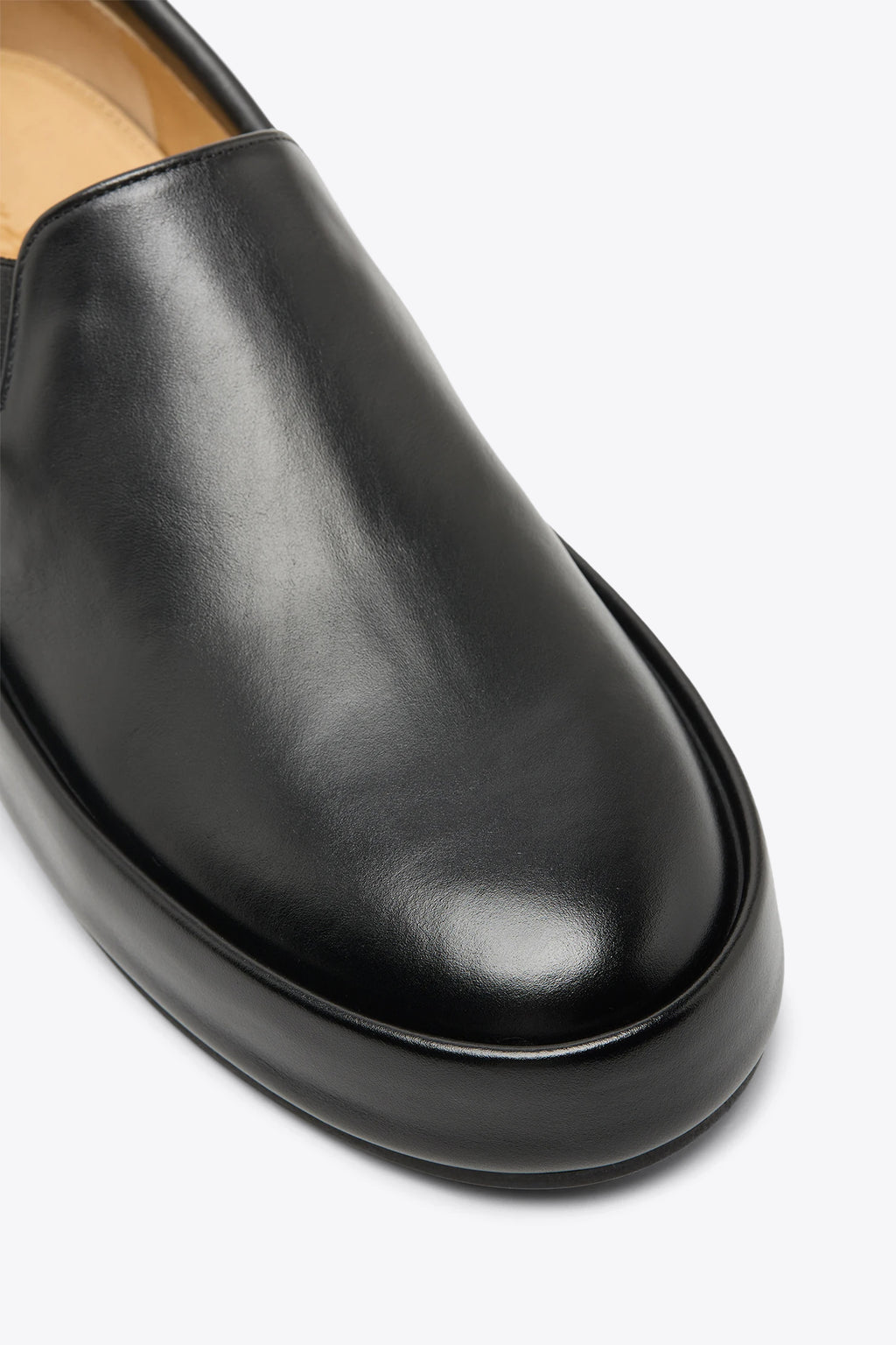 alt-image__CASSAPELLE-PANTOFOLA-Nero