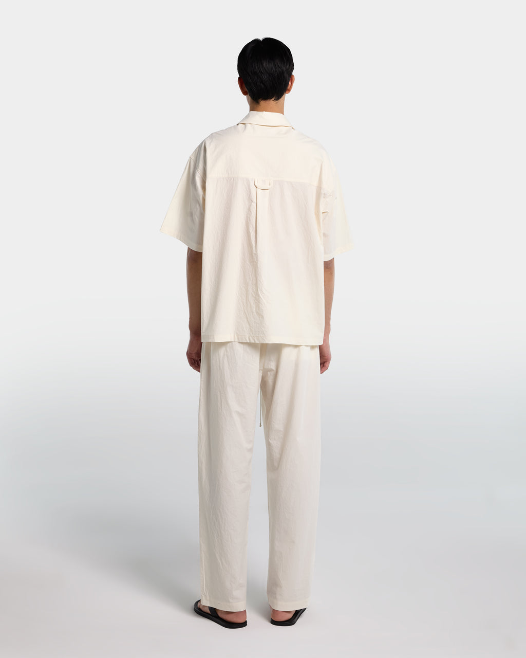alt-image__Camicia-in-popeline-panna-con-zip-e-maniche-corte