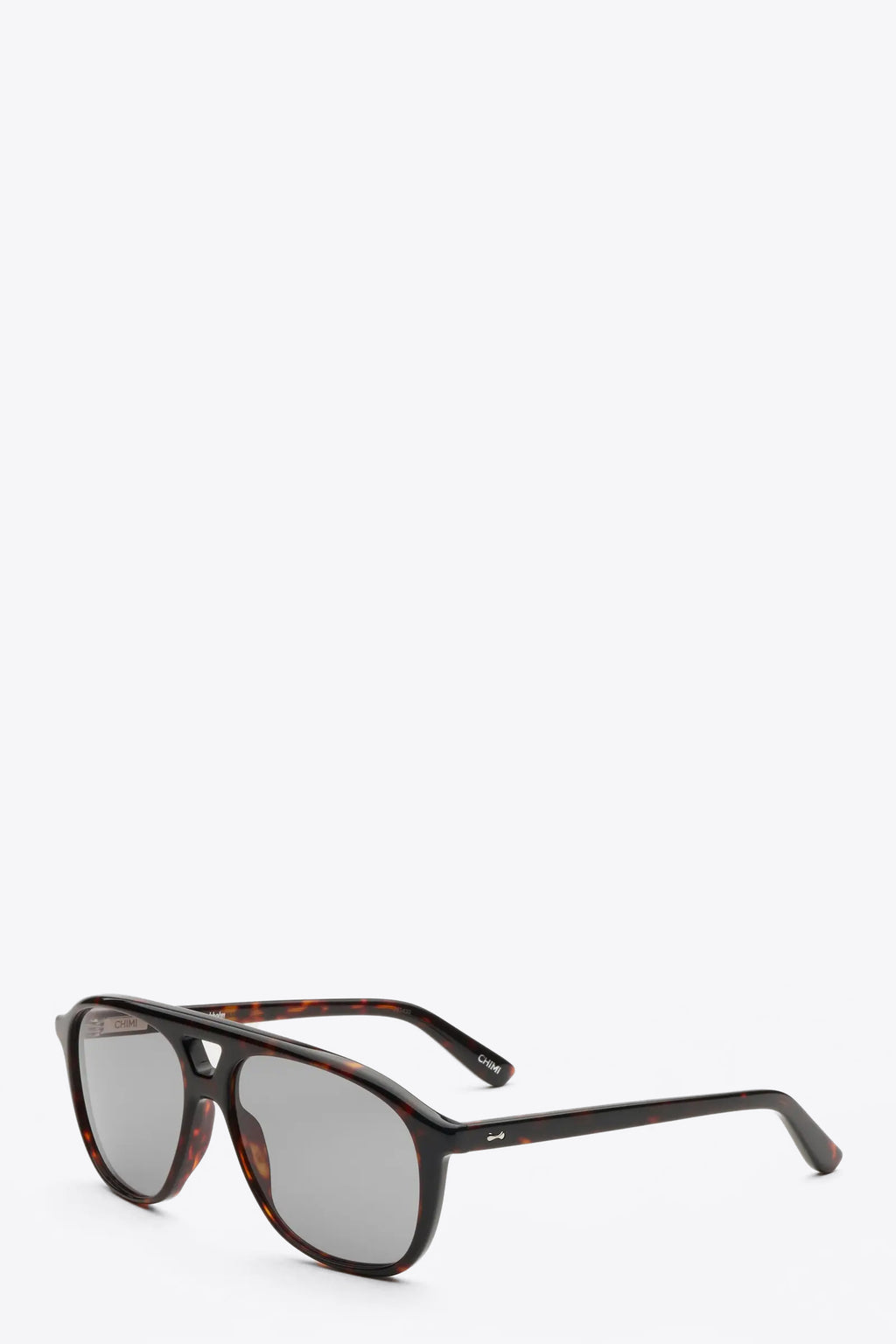 alt-image__Grigio-Grigio/marrone
