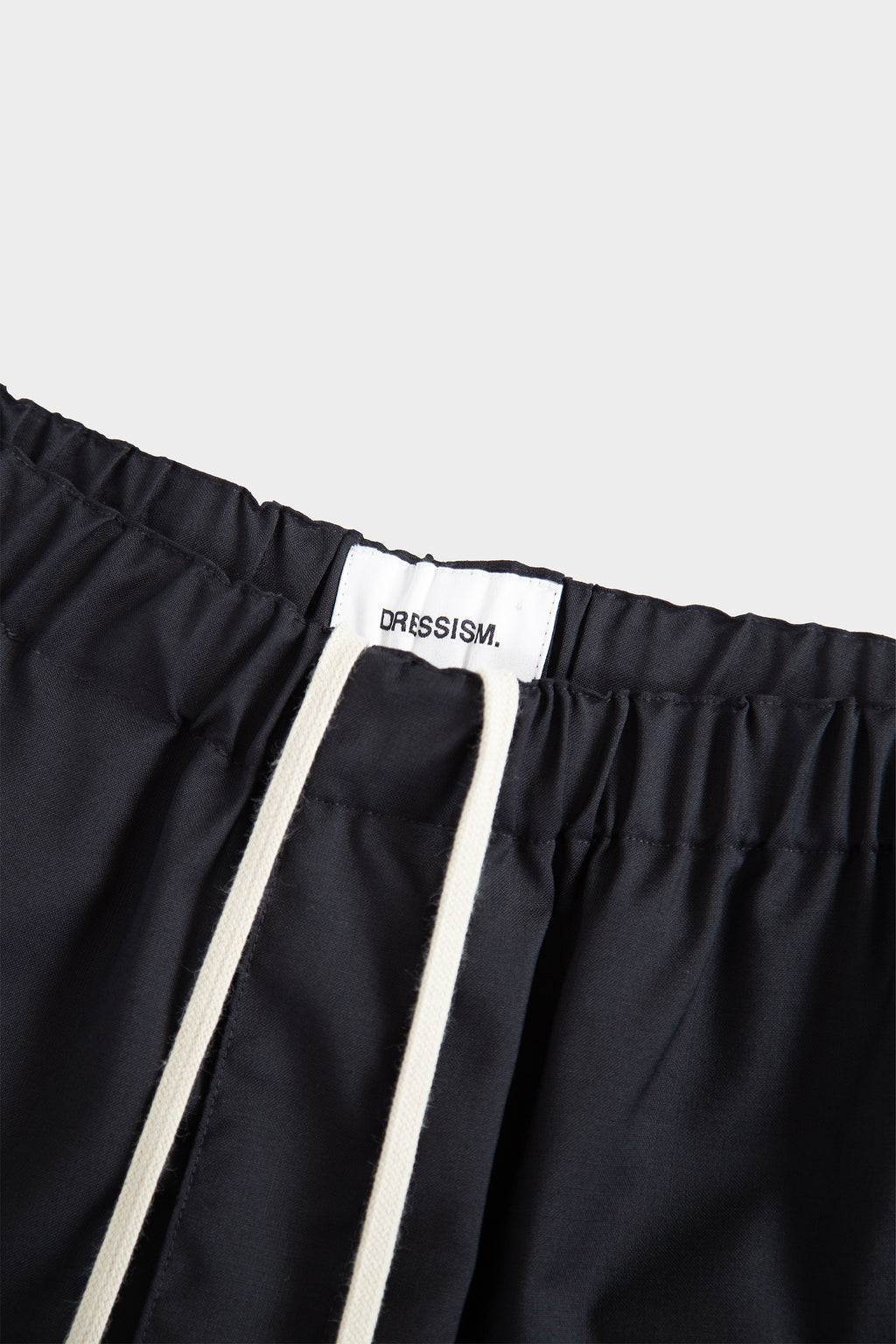 alt-image__Pantalone-nero-loose-fit-in-frescolana