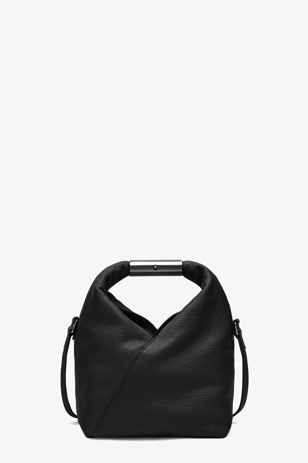 alt-image__P9068-Nero