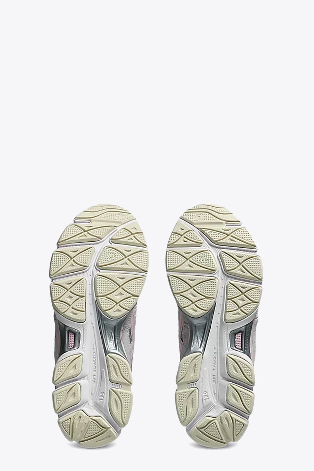 alt-image__Off-white-mesh-and-pink-suede-low-sneaker-with-silver-details---Asics-Gel-Nyc