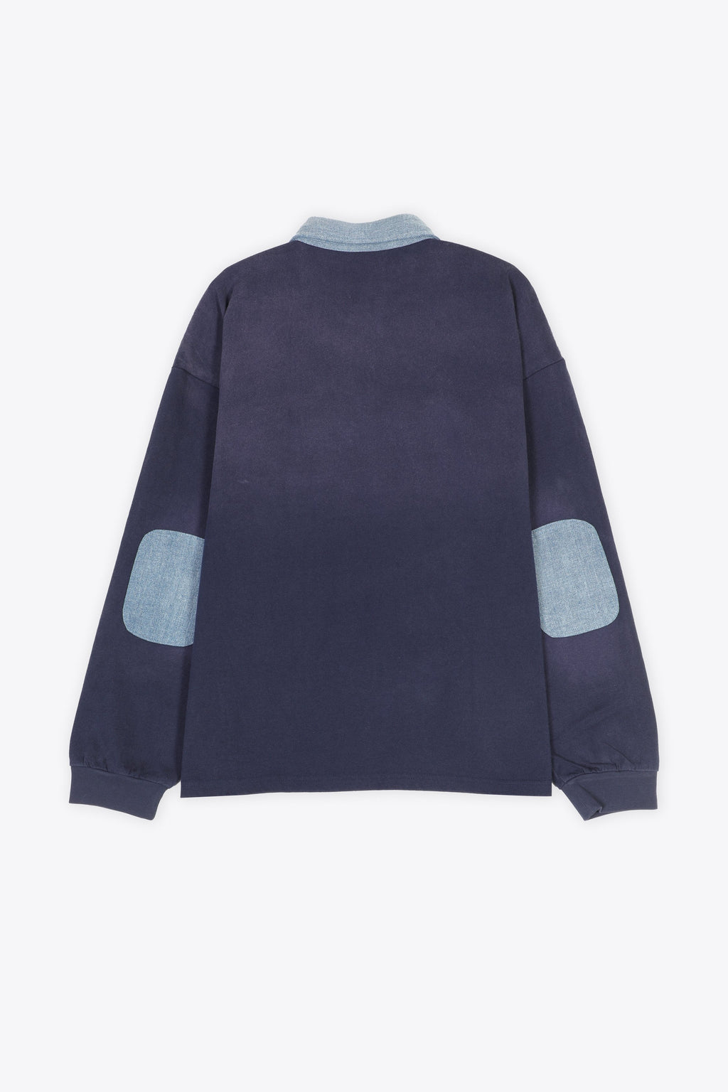 alt-image__Polo-blu-con-patch