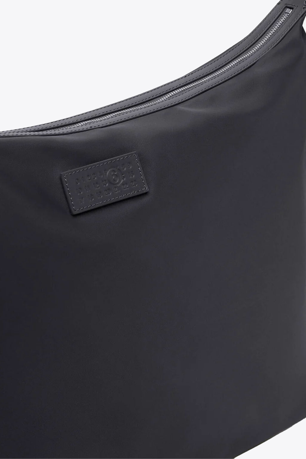 alt-image__P9062-Nero