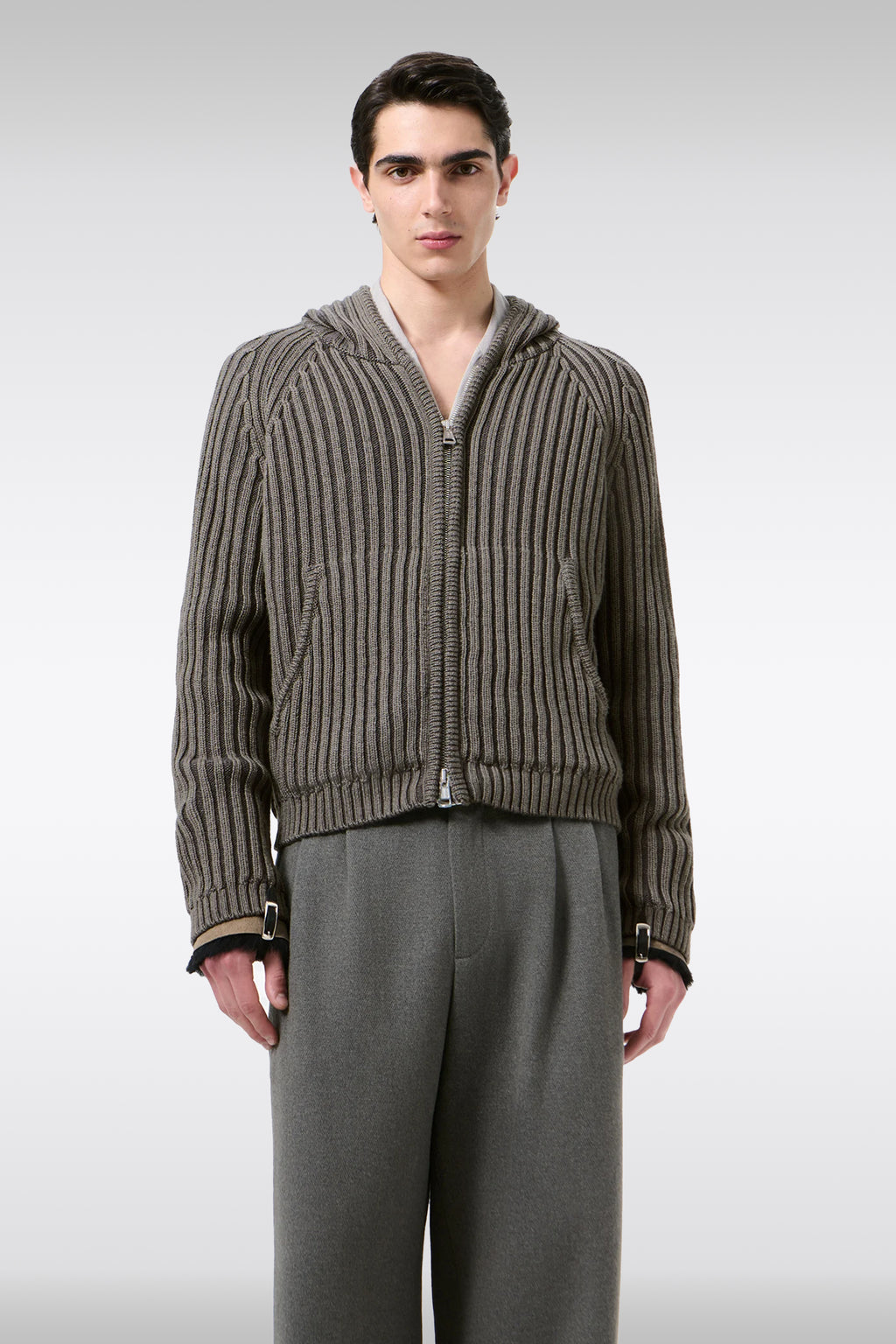 alt-image__Cardigan-in-lana-a-coste-verde-militare-con-cappuccio-e-zip---Level-Hood