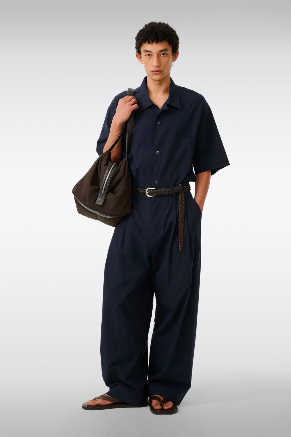 alt-image__Camicia-boxy-fit-in-popeline-di-cotone-blu-con-maniche-corte---Agios