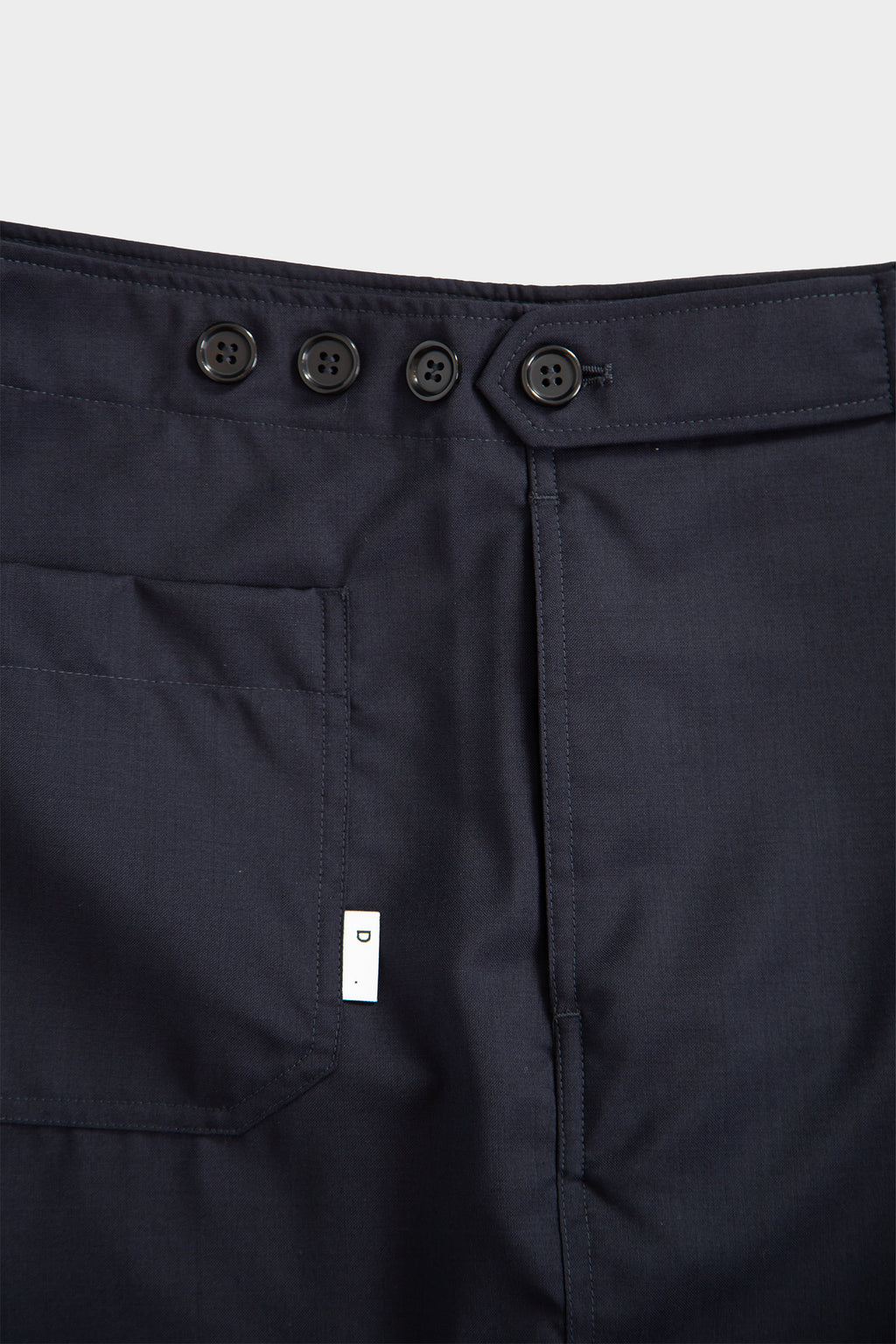 alt-image__Bermuda-baggy-in-frescolana-blu-navy