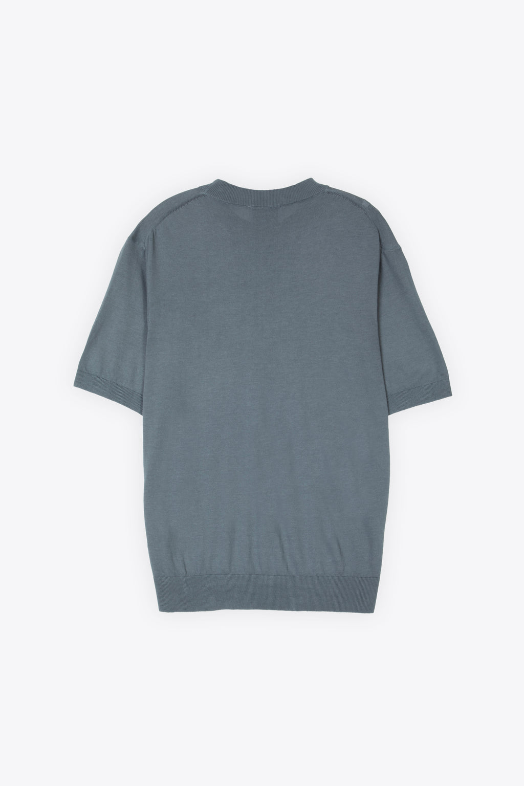 alt-image__T-shirt-grigia-in-maglia