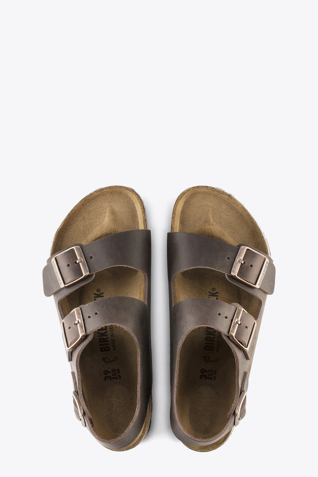 alt-image__pelle-nubuck-Marrone