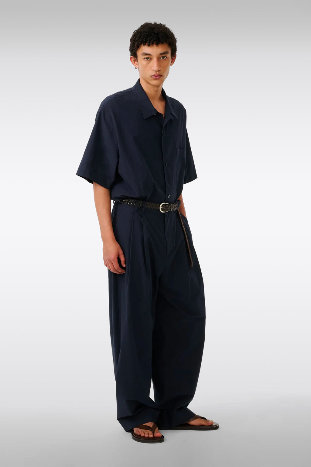 alt-image__Pantalone-baggy-in-popeline-di-cotone-blu-con-doppia-pince---Line